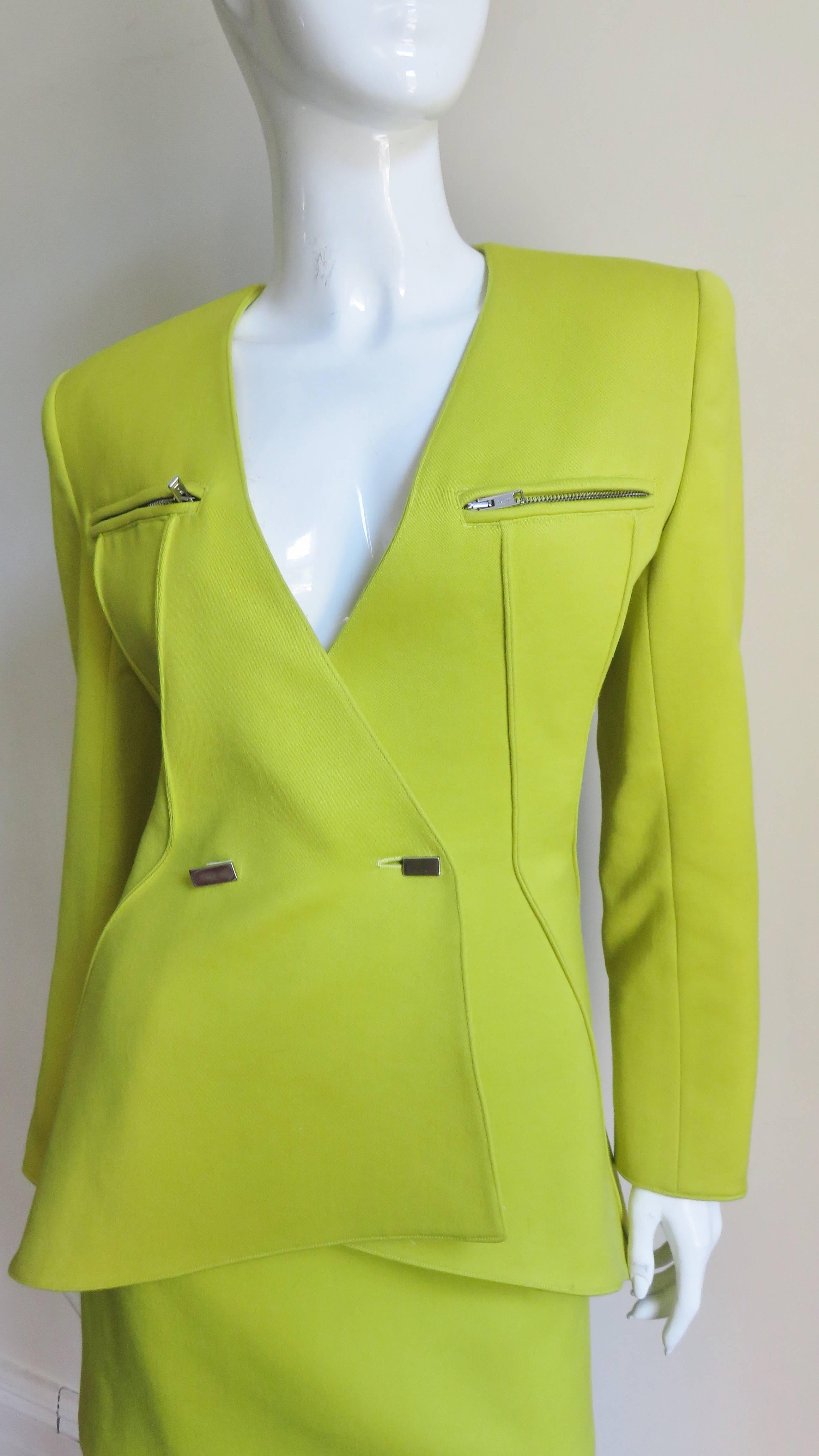Vert  Claude Montana, tailleur jupe futuriste néon, A/H 1991 en vente