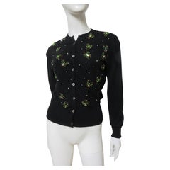 Ballantyne Vintage-Strickjacke aus schwarzem Kaschmir mit schmuckbesetzten Schmetterlingsapplikationen, 1950er Jahre
