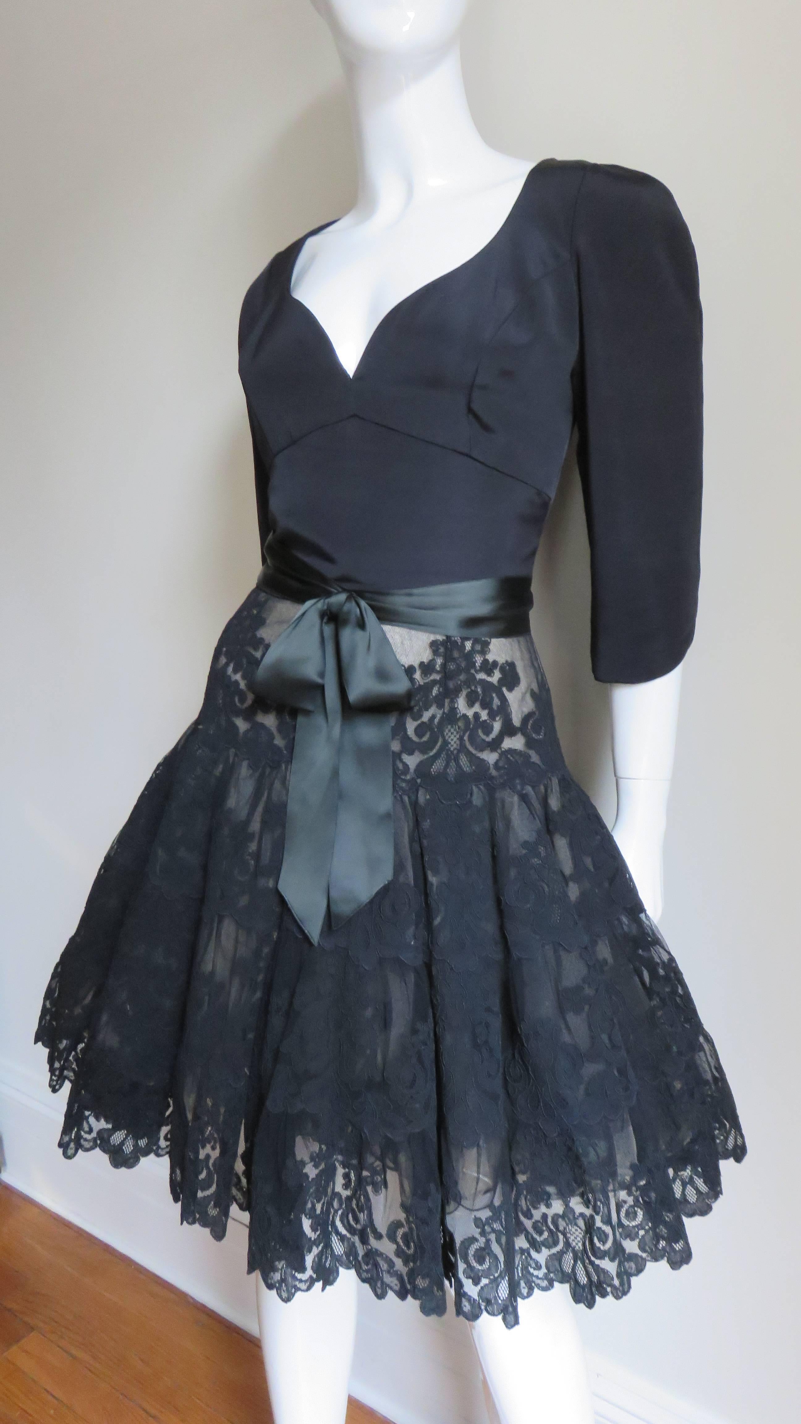 Vicky Tiel Couture Silk and Lace Full Skirt Dress For Sale 1