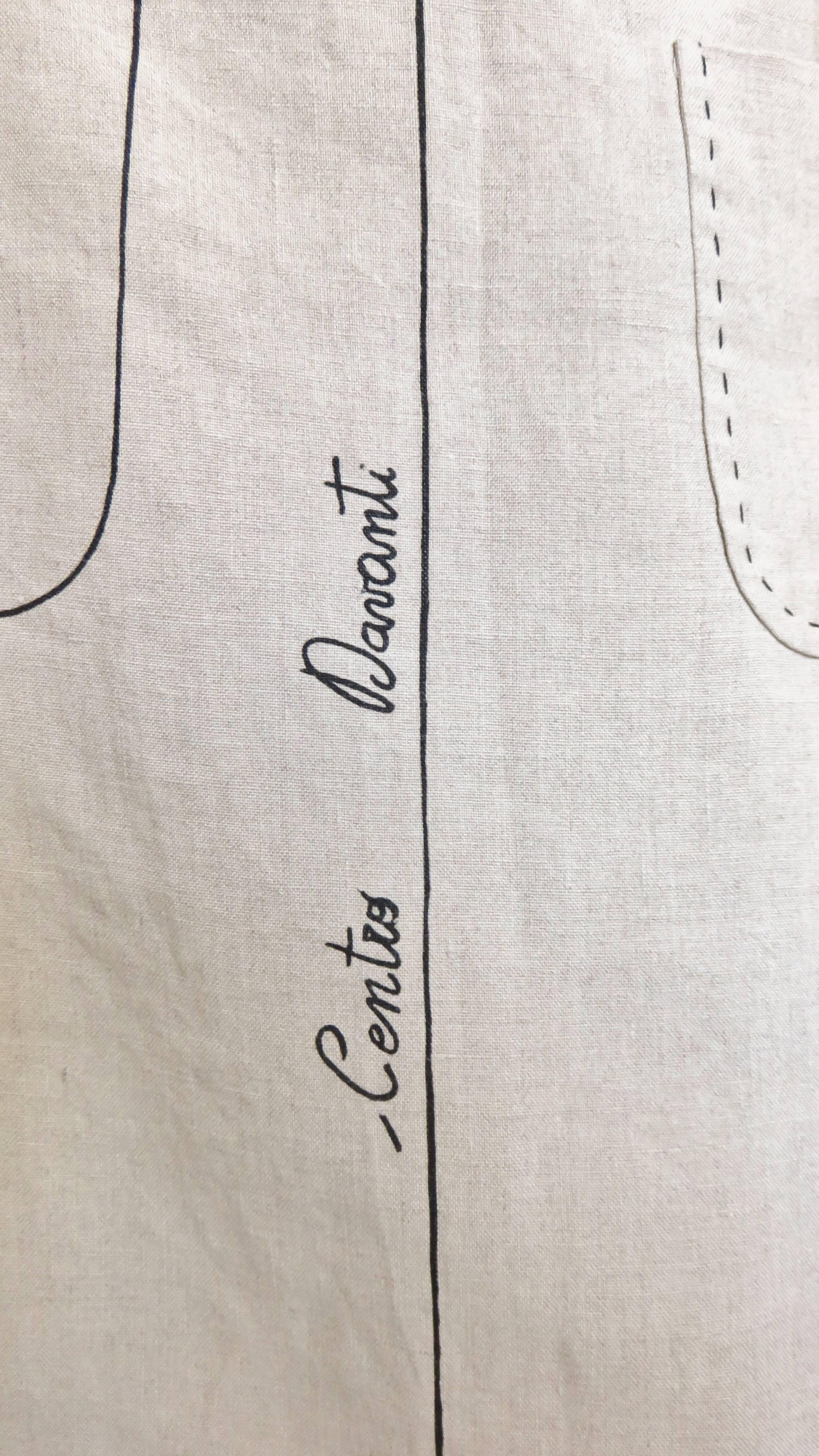Moschino - Jupe et t-shirt en lin à blocs de couleurs avec mots italiens en vente 1