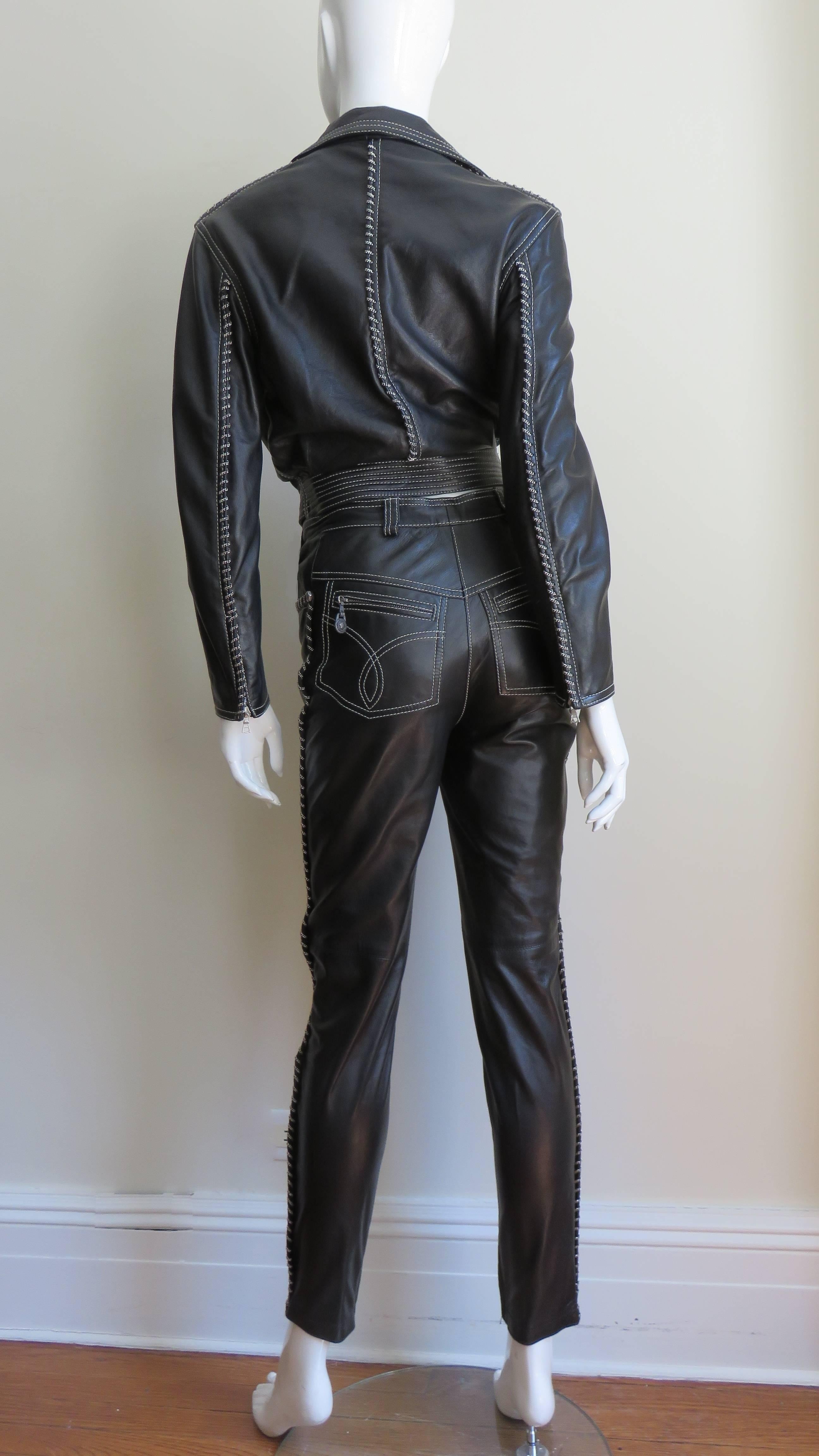  Gianni Versace A/W 1992 Leather Motorcycle Jacket and Pants With Chain Trim  For Sale 6