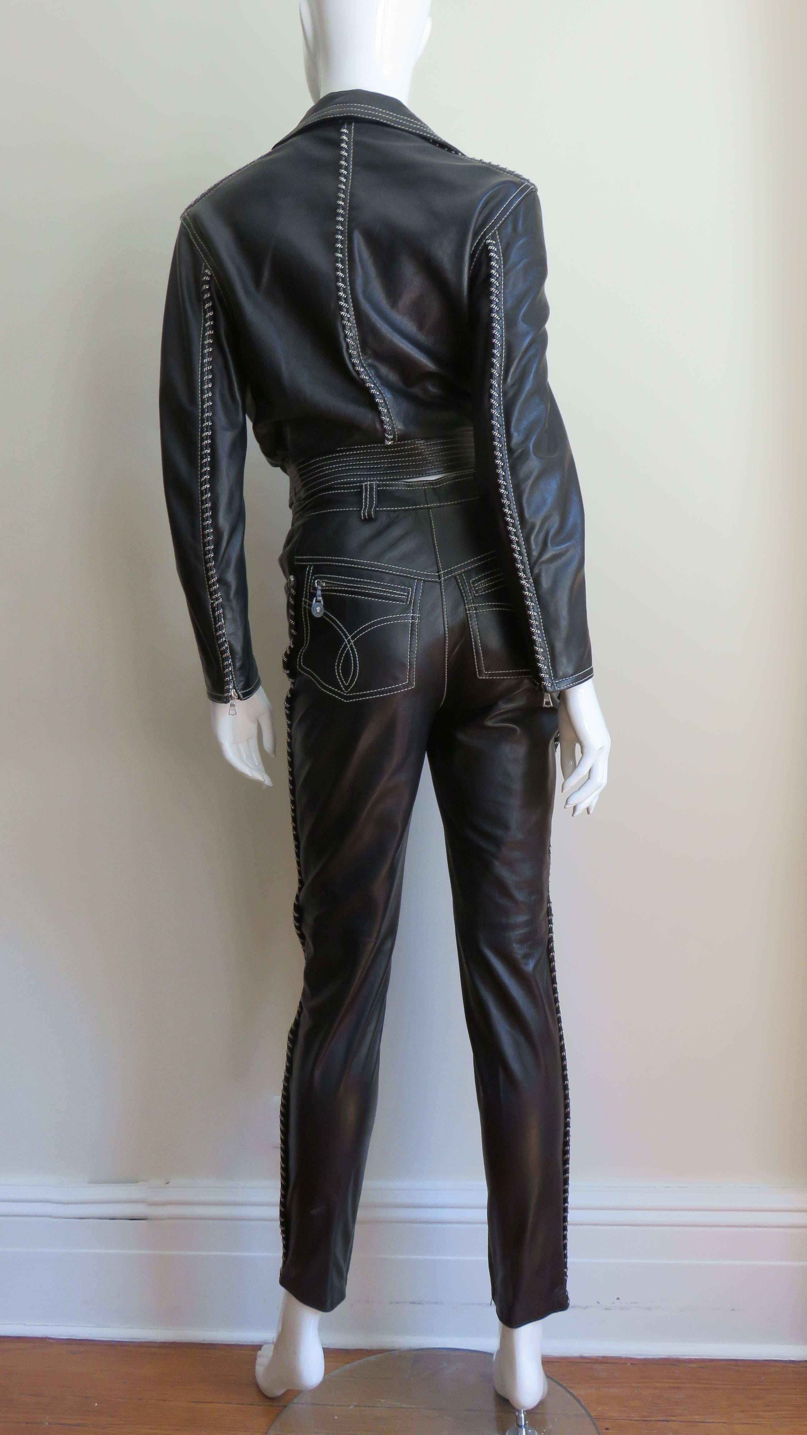  Gianni Versace A/W 1992 Leather Motorcycle Jacket and Pants With Chain Trim  For Sale 12
