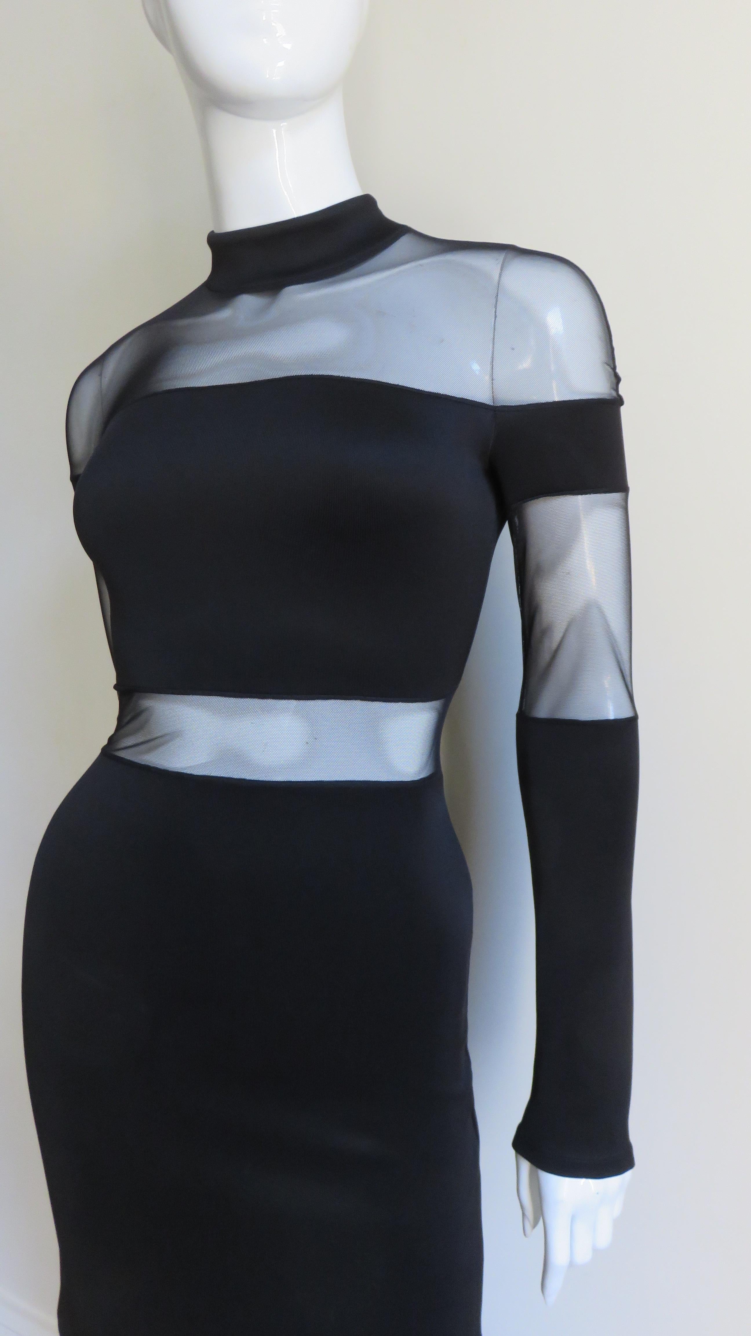 Vestido Pierre Balmain Bodycon con hombros y cintura transparentes en Excelente estado para la venta en Water Mill, NY