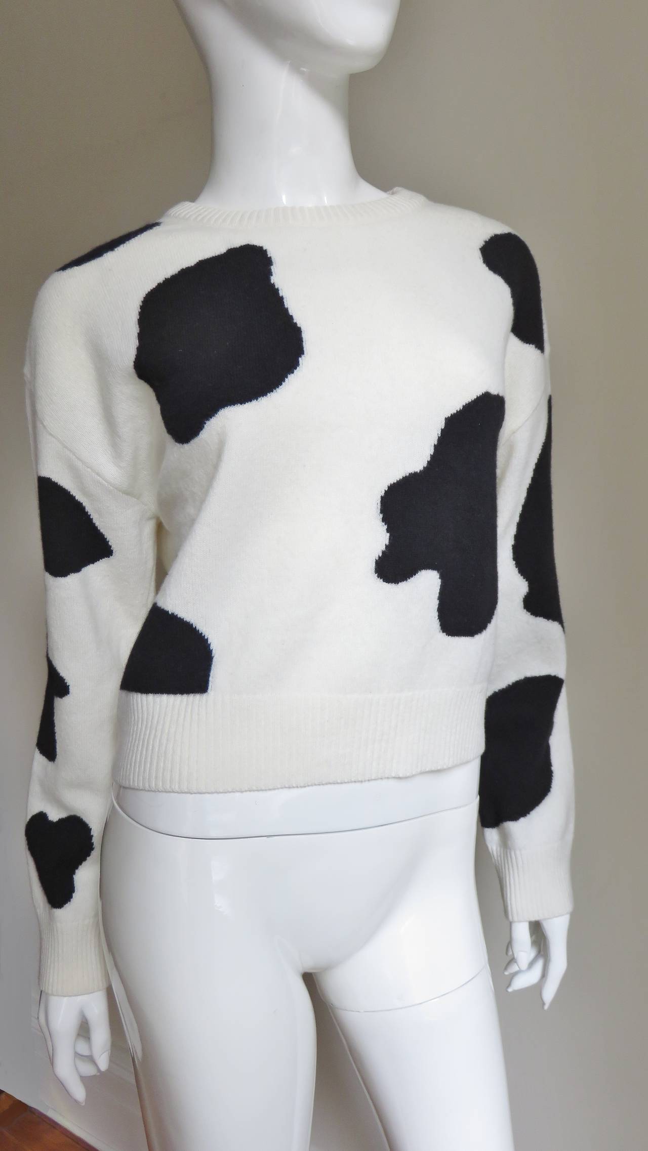 Gray Moschino Couture Cash Cow Appliqued Cashmere Sweater For Sale