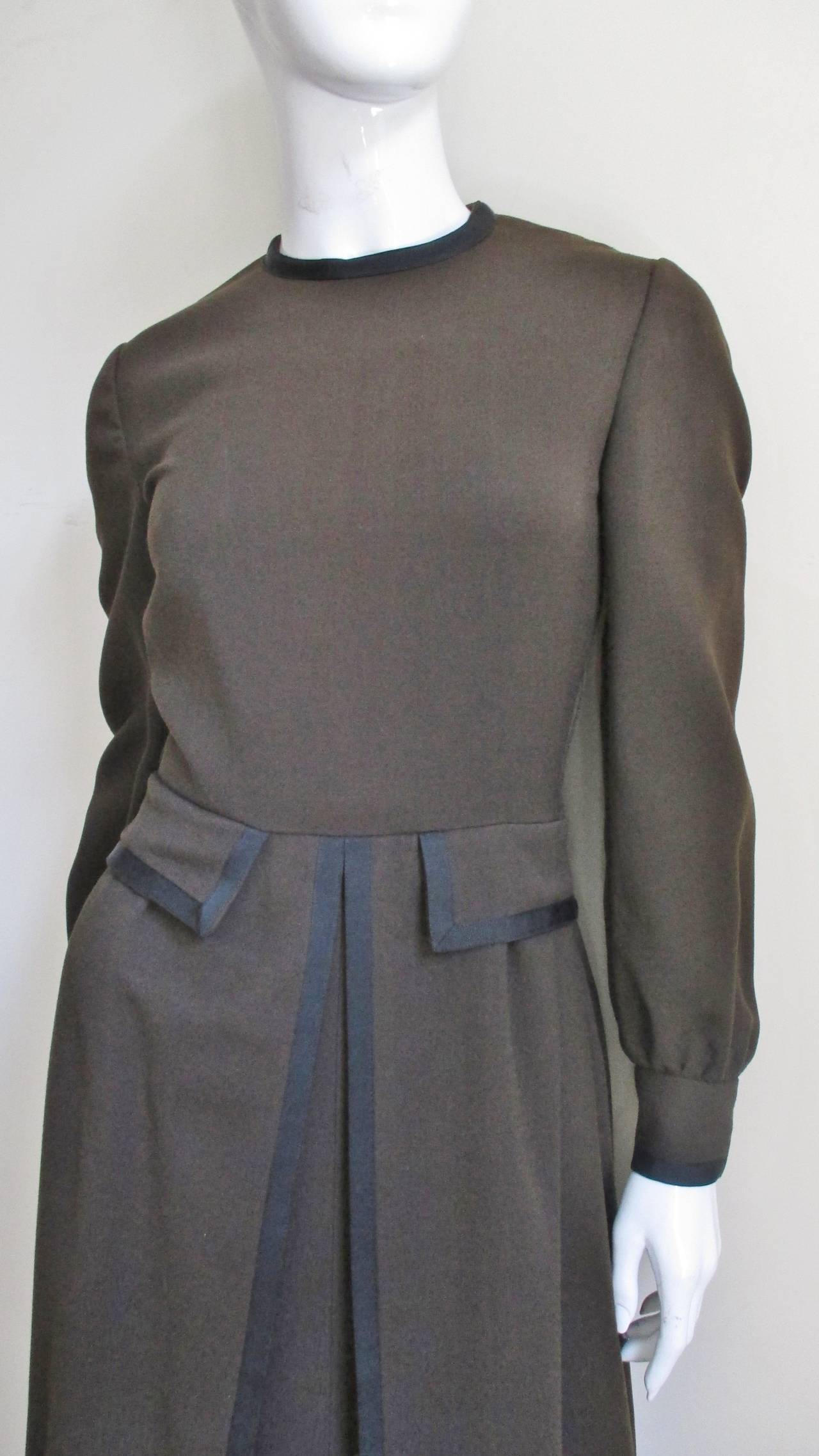 Geoffrey Beene 1960s Brown Dress with Black Trim In Good Condition For Sale In Water Mill, NY