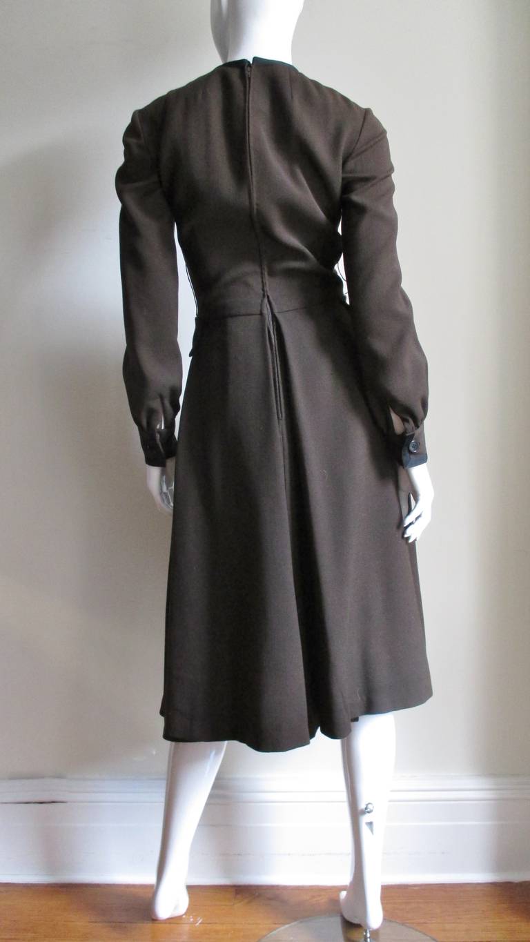 Geoffrey Beene 1960s Brown Dress with Black Trim For Sale 8