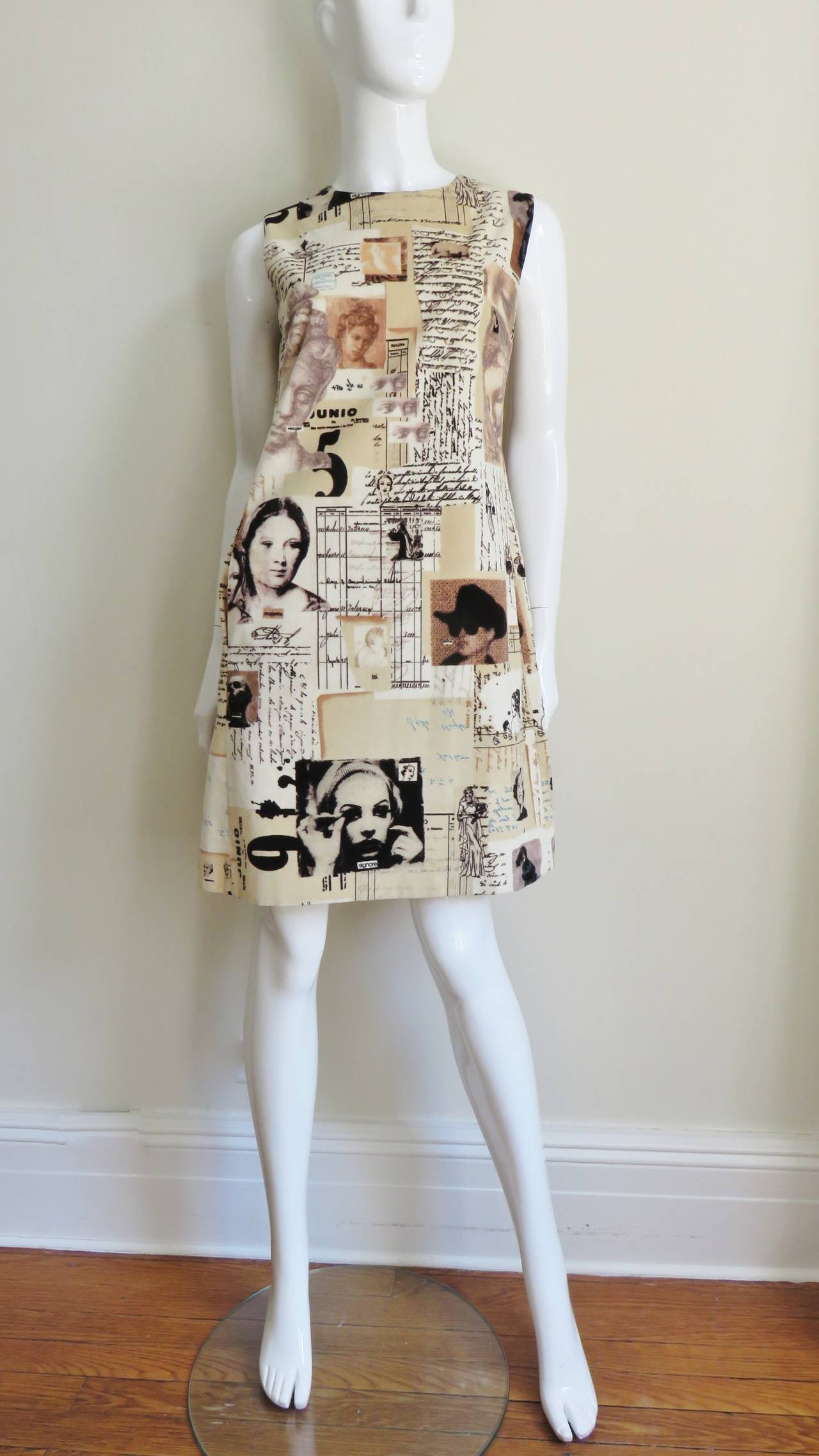 Women's Moschino Photo Print Velvet Dress For Sale