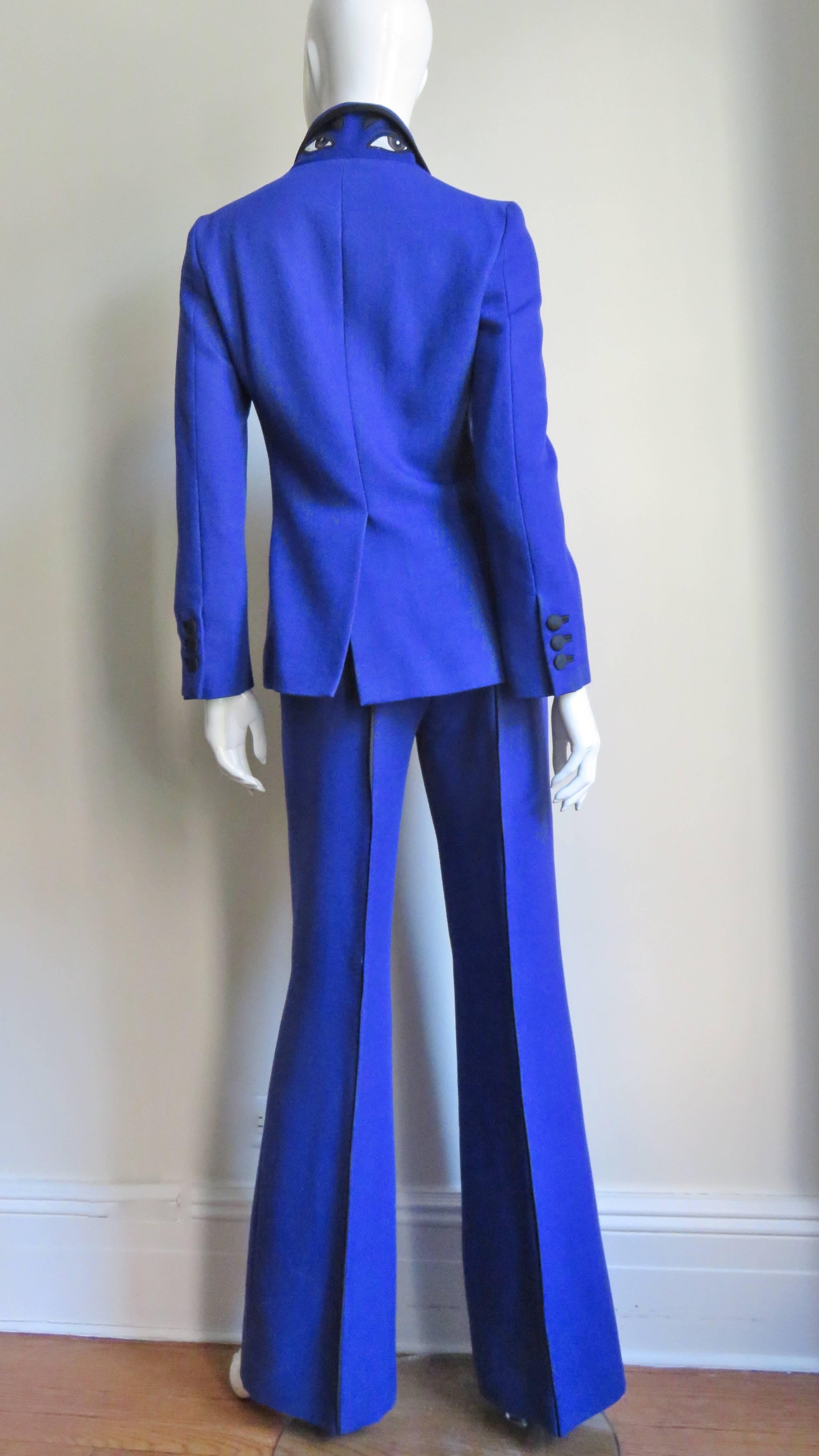 Moschino Color Block Pantsuit with Applique Eyes Collar For Sale 3