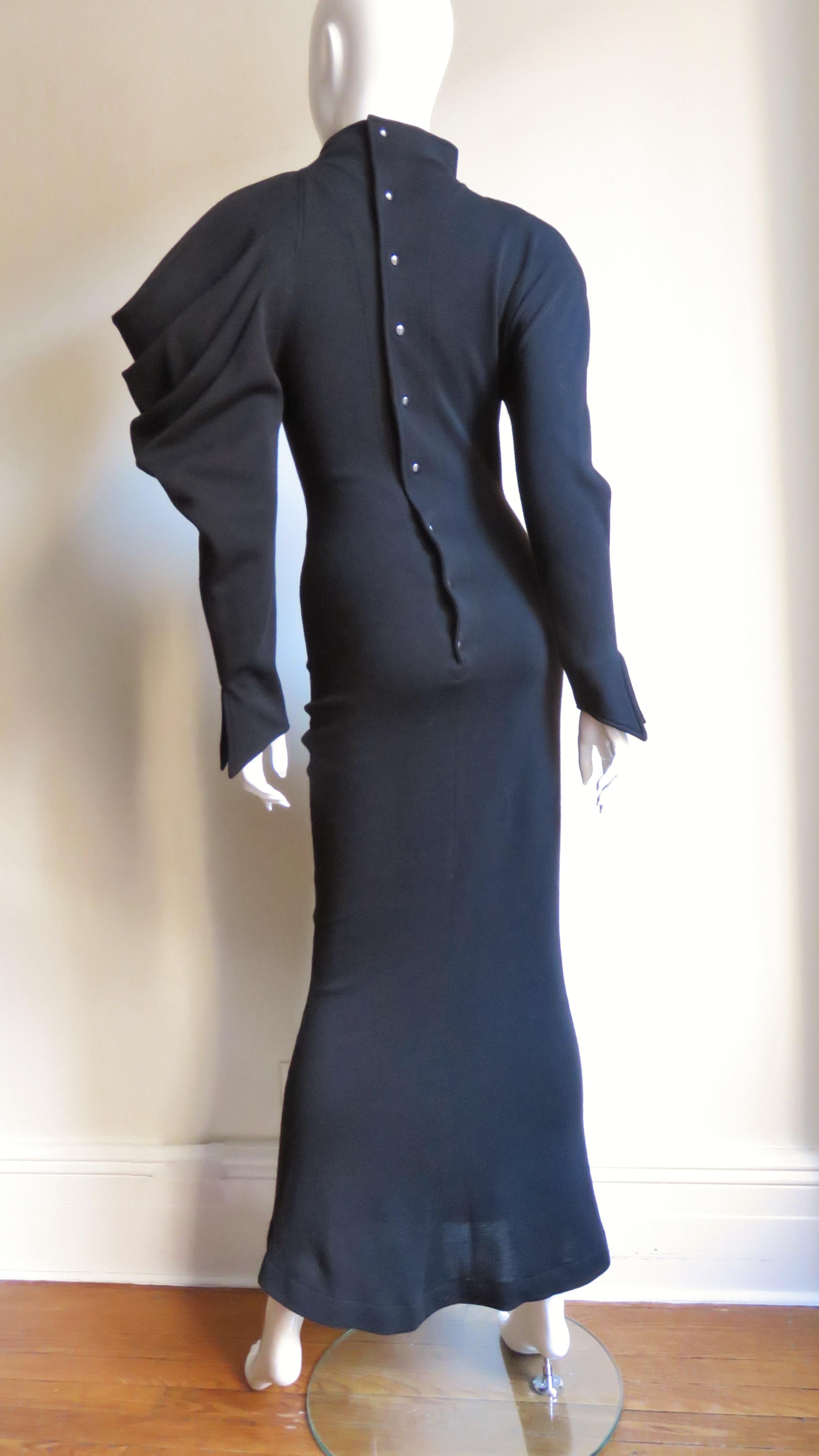  Claude Montana Asymmetric Sleeve Maxi Dress In Good Condition In Water Mill, NY