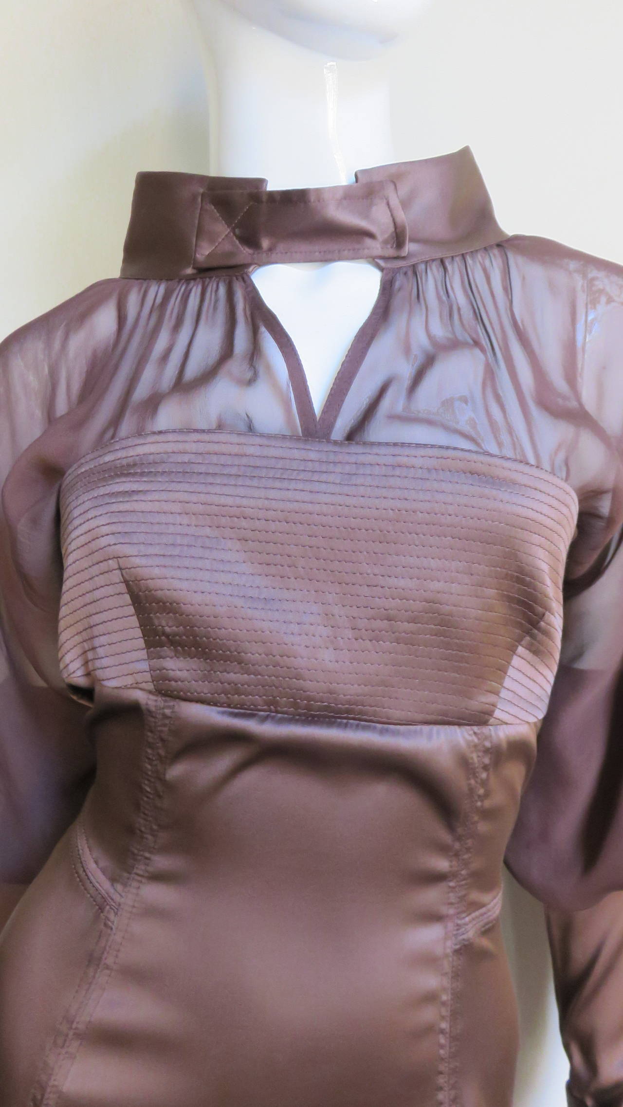 Tom Ford pour Gucci - Robe en soie marron, printemps-été 2004 Pour femmes en vente