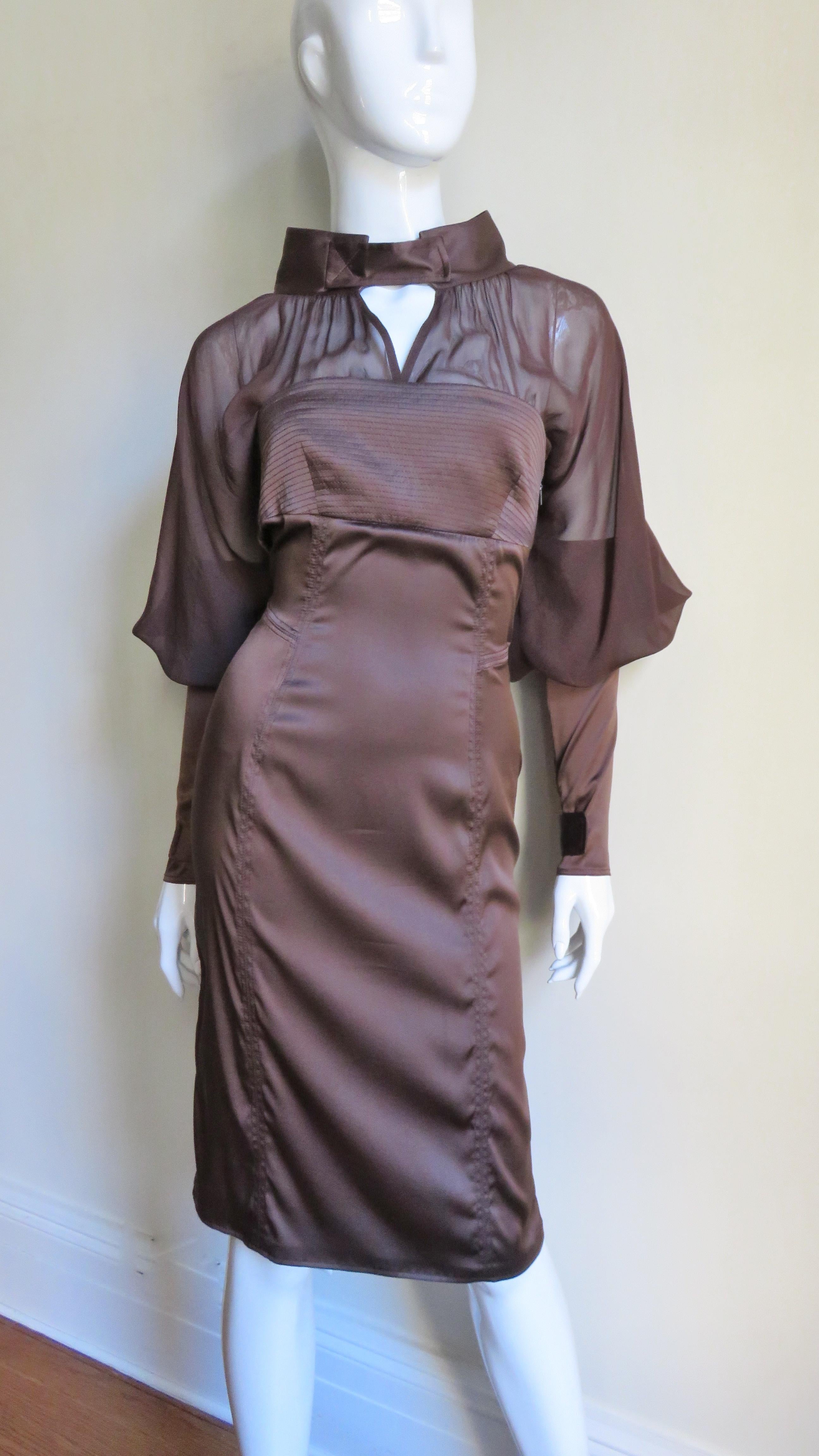 Women's Tom Ford for Gucci SS 2004 Brown Silk Dress For Sale
