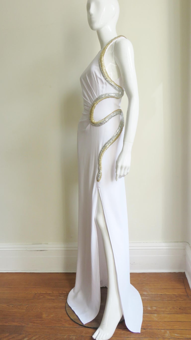 【美品】roberto cavalli ノースリーブワンピース 42 ホワイト Roberto Cavalli New One Sleeve Silk Gown with Beaded Snake