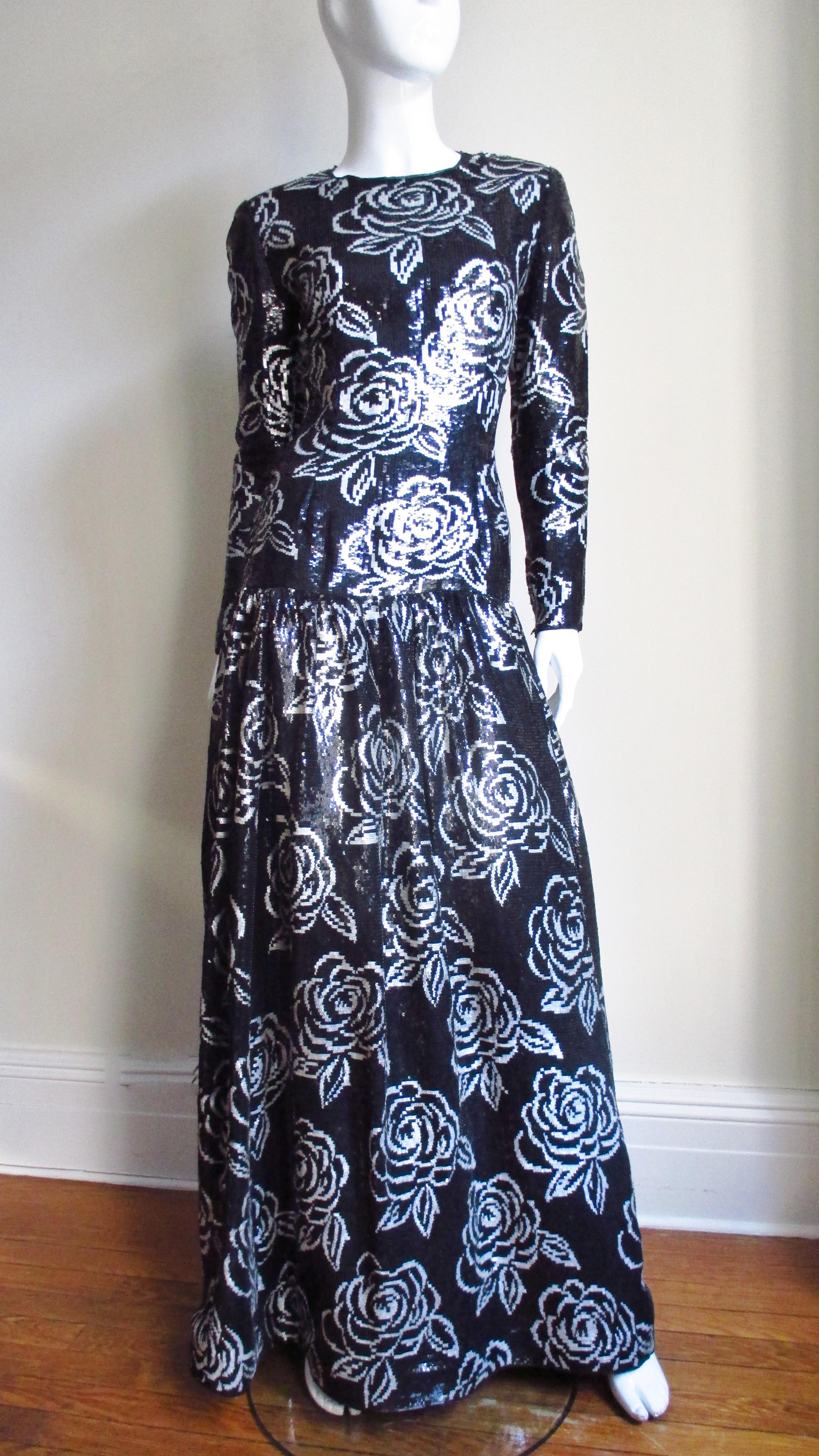 Oscar de la Renta Flower Sequin Silk Gown For Sale 3