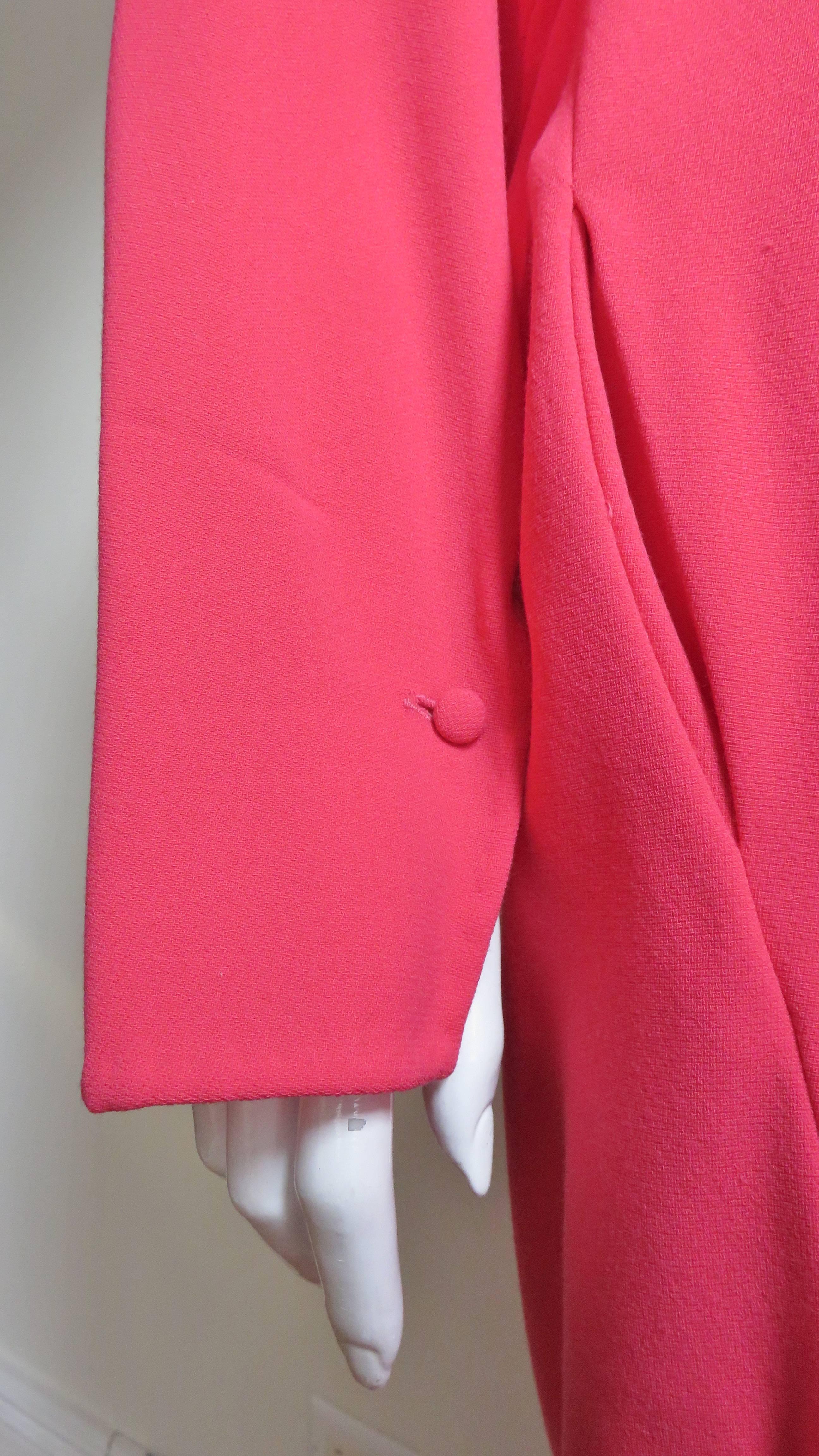 Vestido Halston de manga dolman Años 70 en venta 1