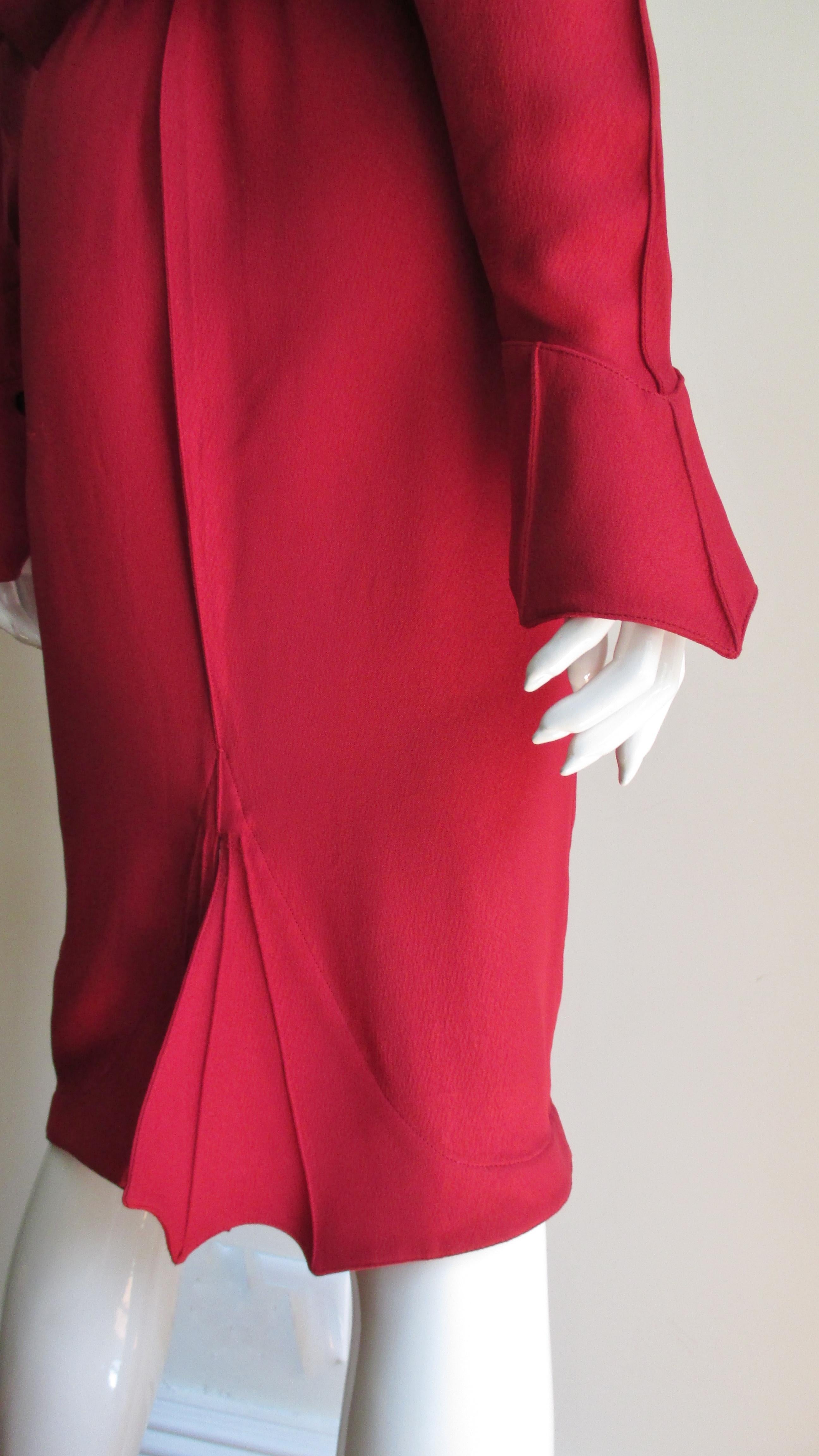 Thierry Mugler Dress with Pointed Collar and Cuffs 1980s For Sale 9