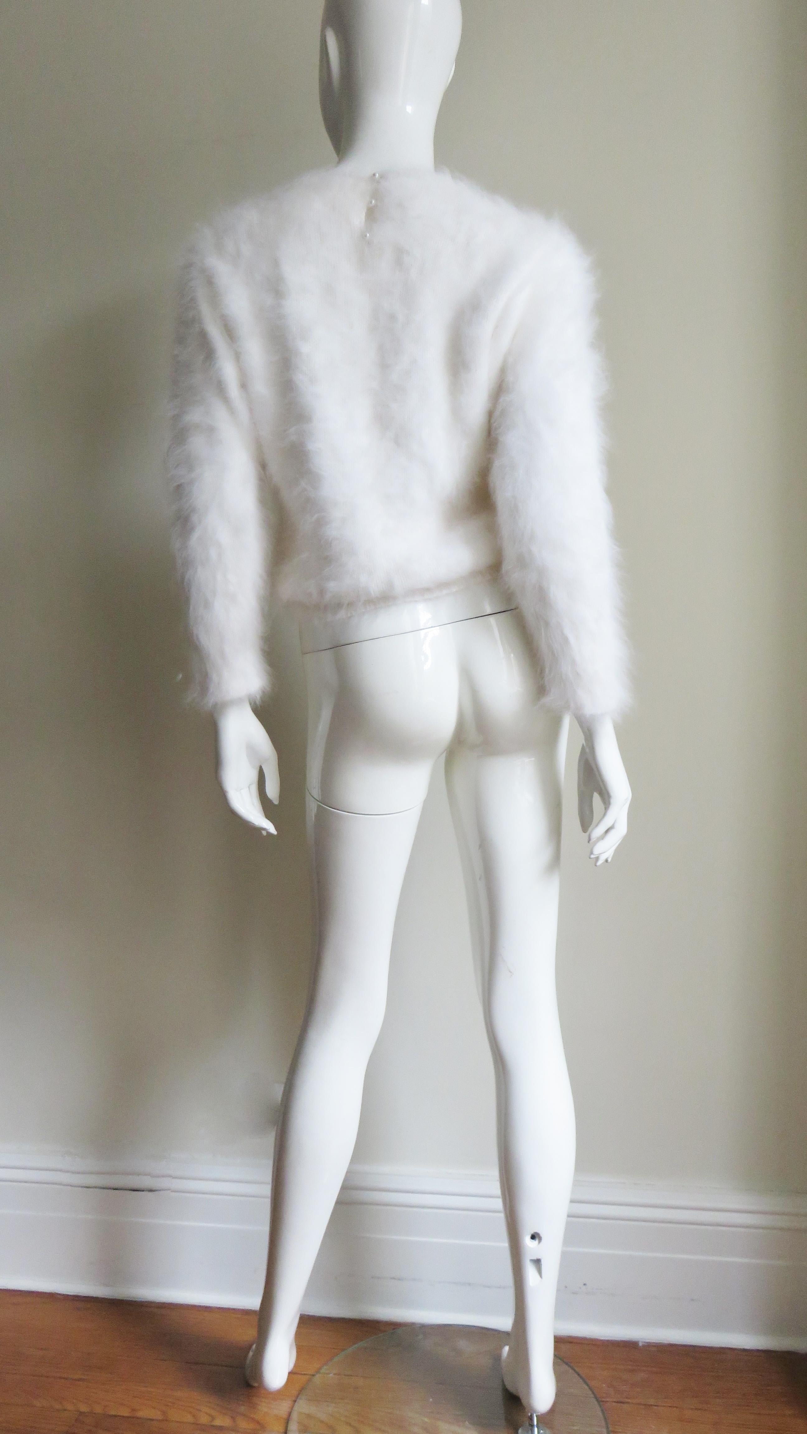 New Vintage 1980s J. Orr White Angora Sweater 6