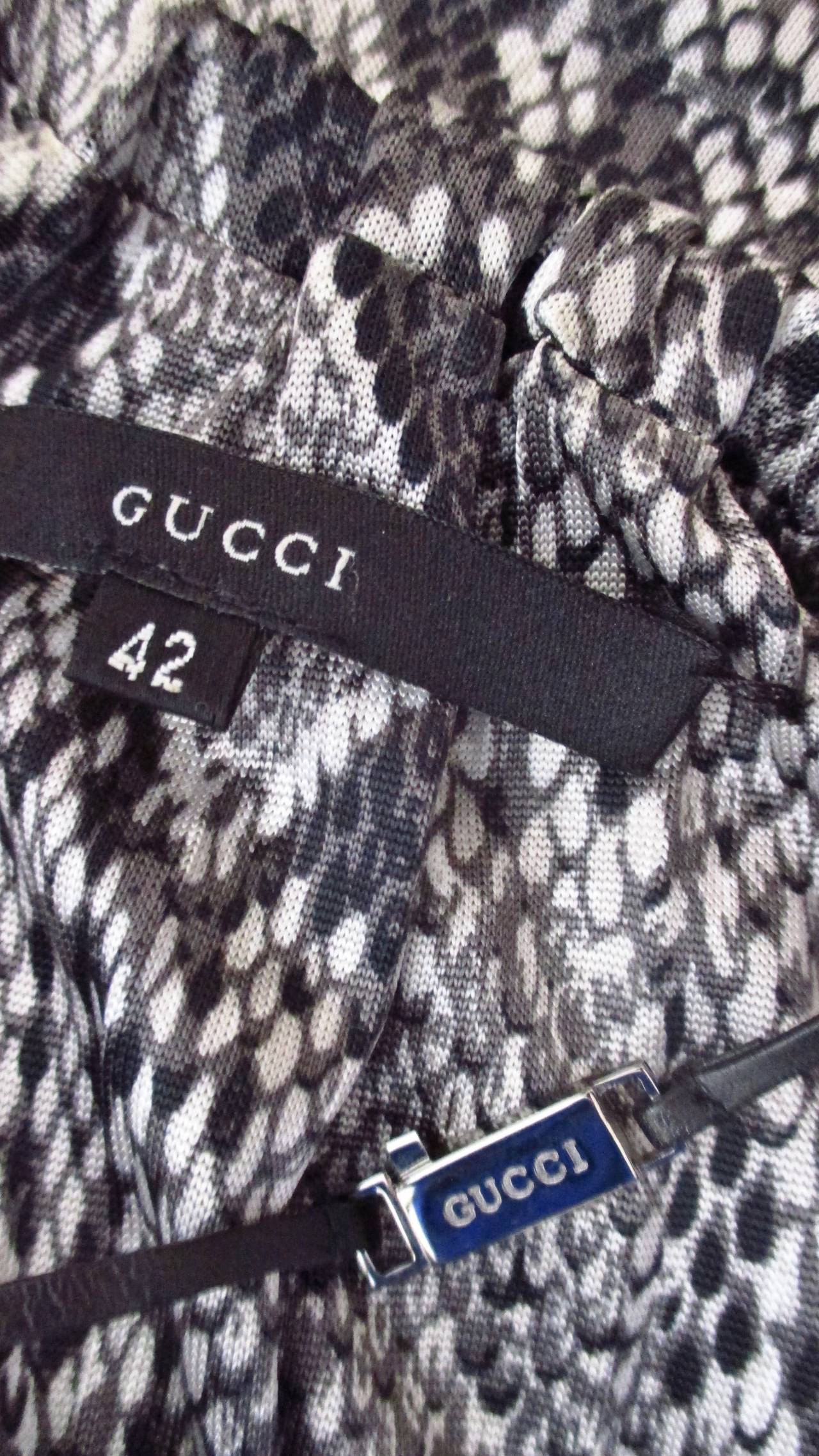 Tom Ford pour Gucci - Robe en python imprimé en soie en vente 8