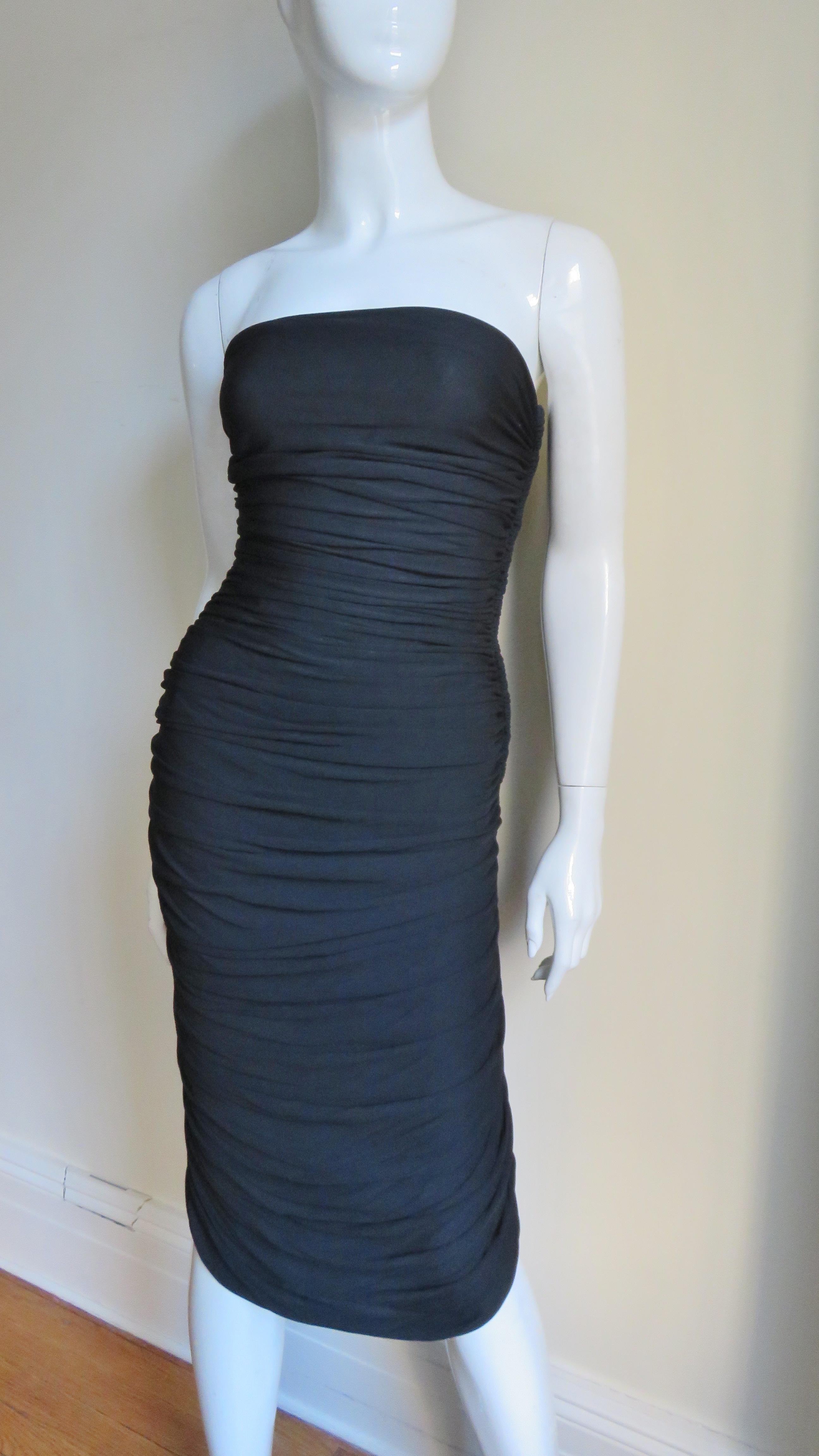 Vicky Tiel 1980s Strapless Ruched Dress In Good Condition For Sale In Water Mill, NY