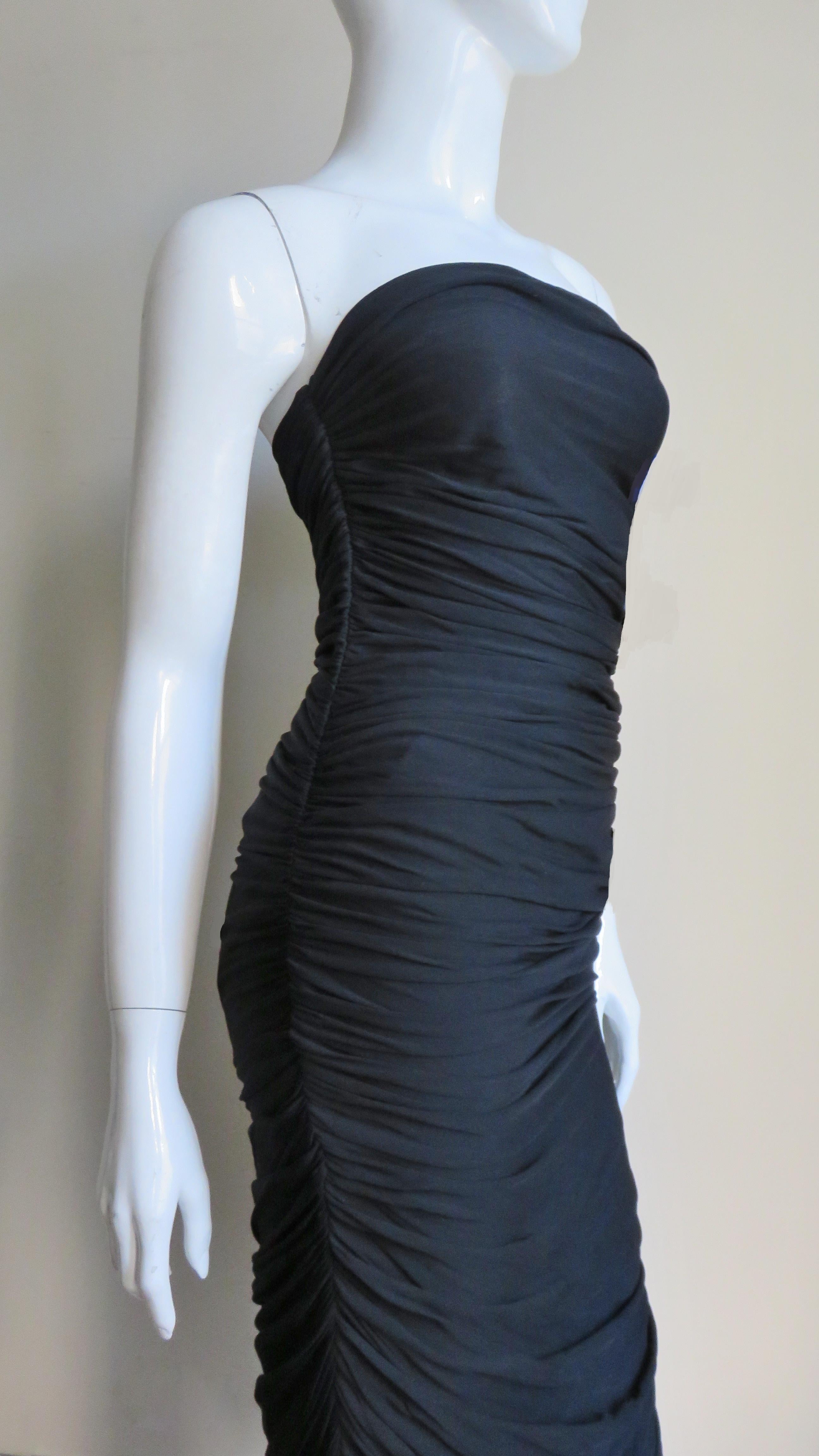 Women's Vicky Tiel 1980s Strapless Ruched Dress For Sale