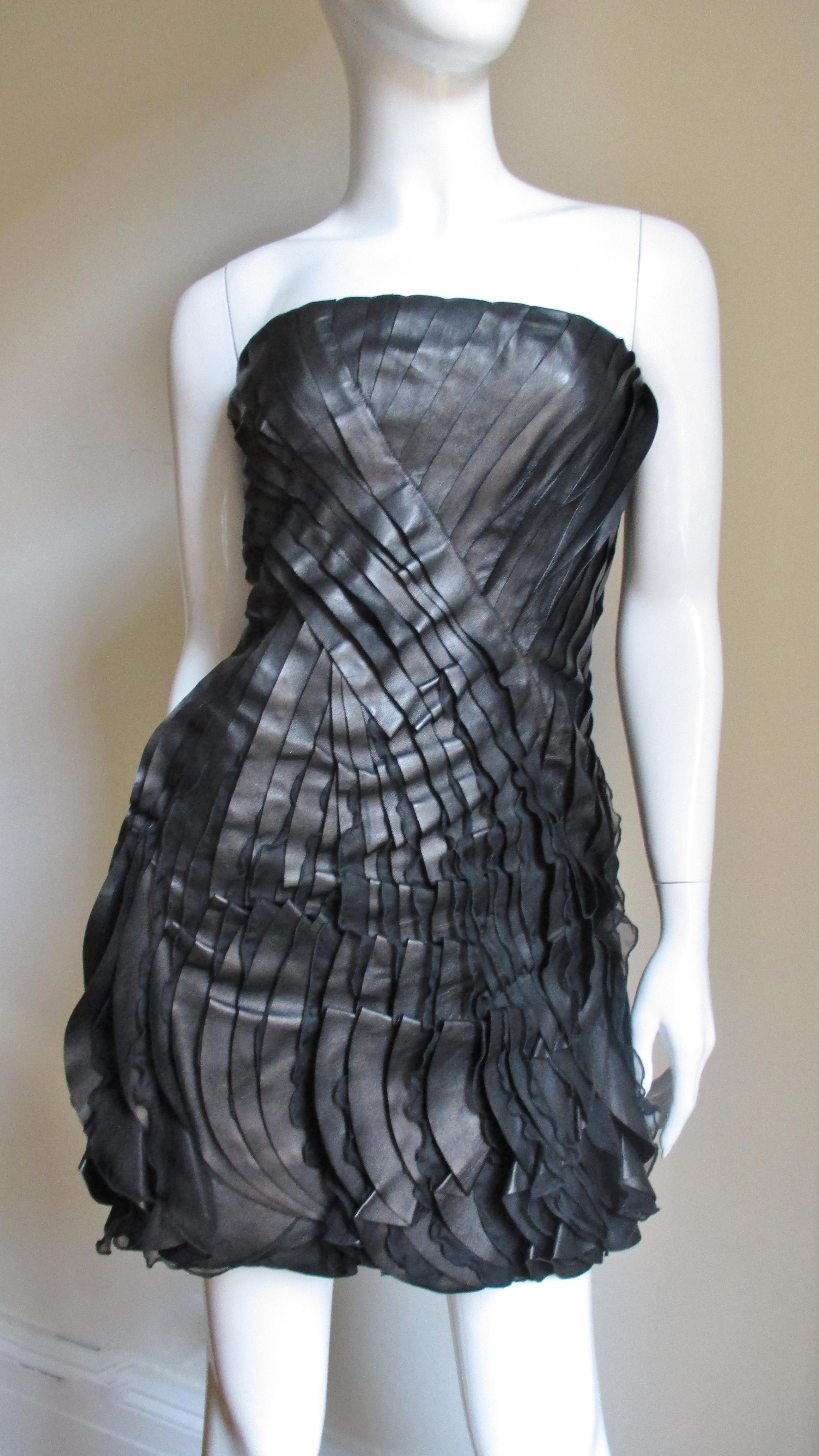 Valentino Leather and Silk Strapless Dress In Excellent Condition For Sale In Water Mill, NY