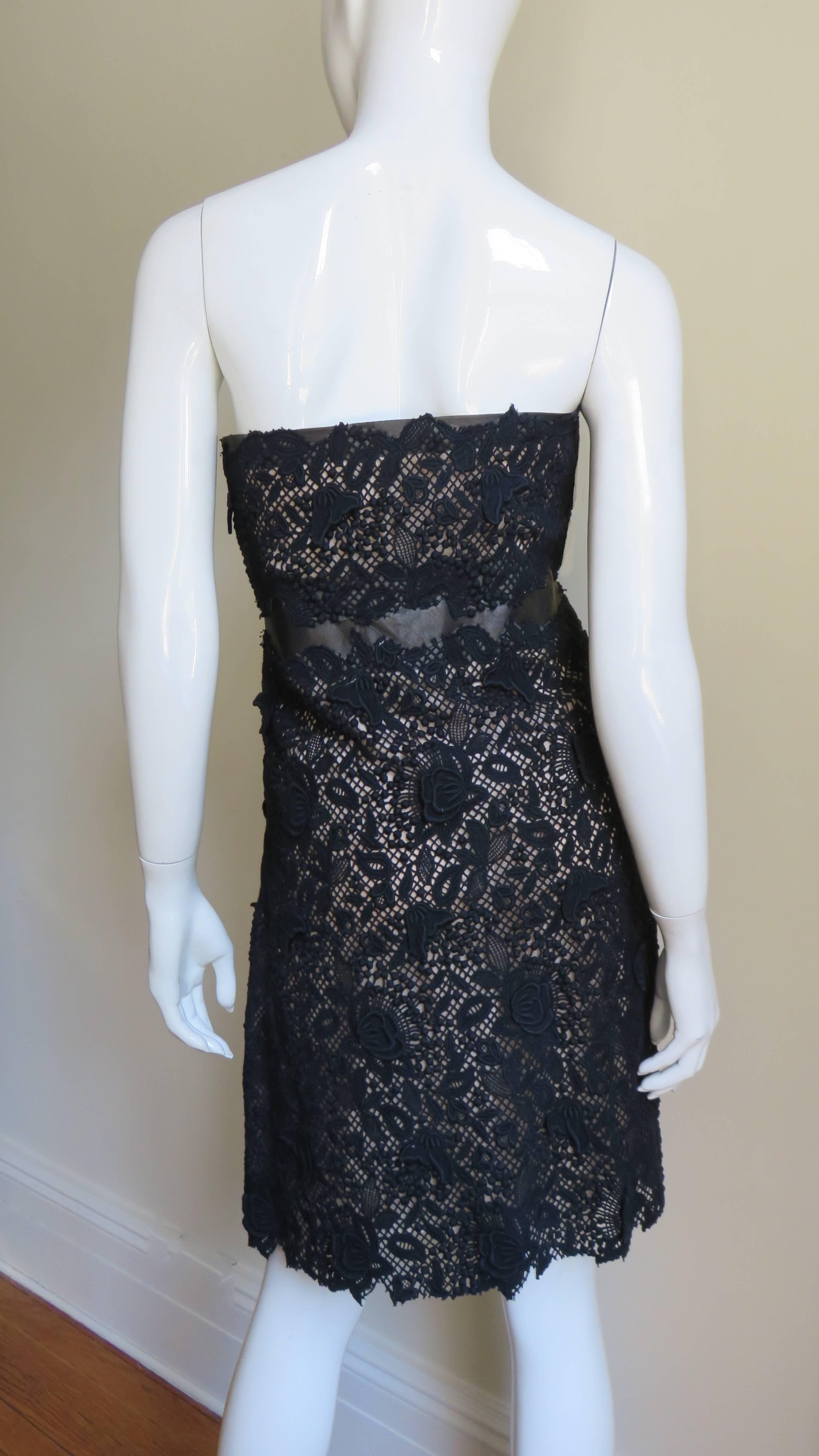 Valentino New Lace and Leather Strapless Dress For Sale 2