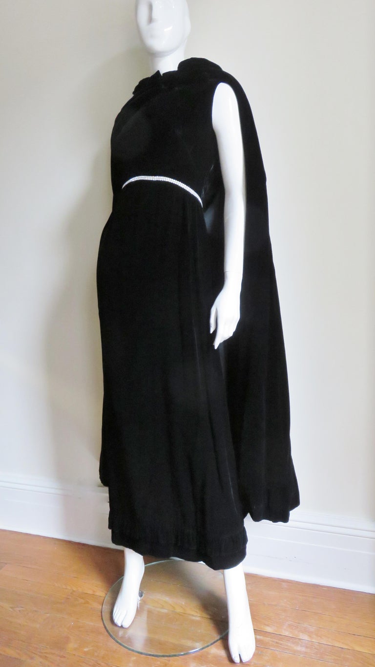 Women's Bill Blass 1960s Silk Velvet Gown and Cape For Sale