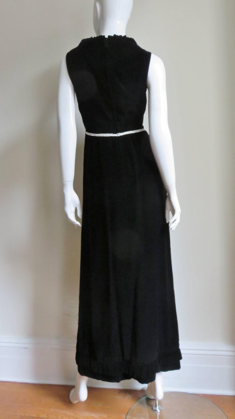 Bill Blass 1960s Silk Velvet Gown and Cape For Sale 6