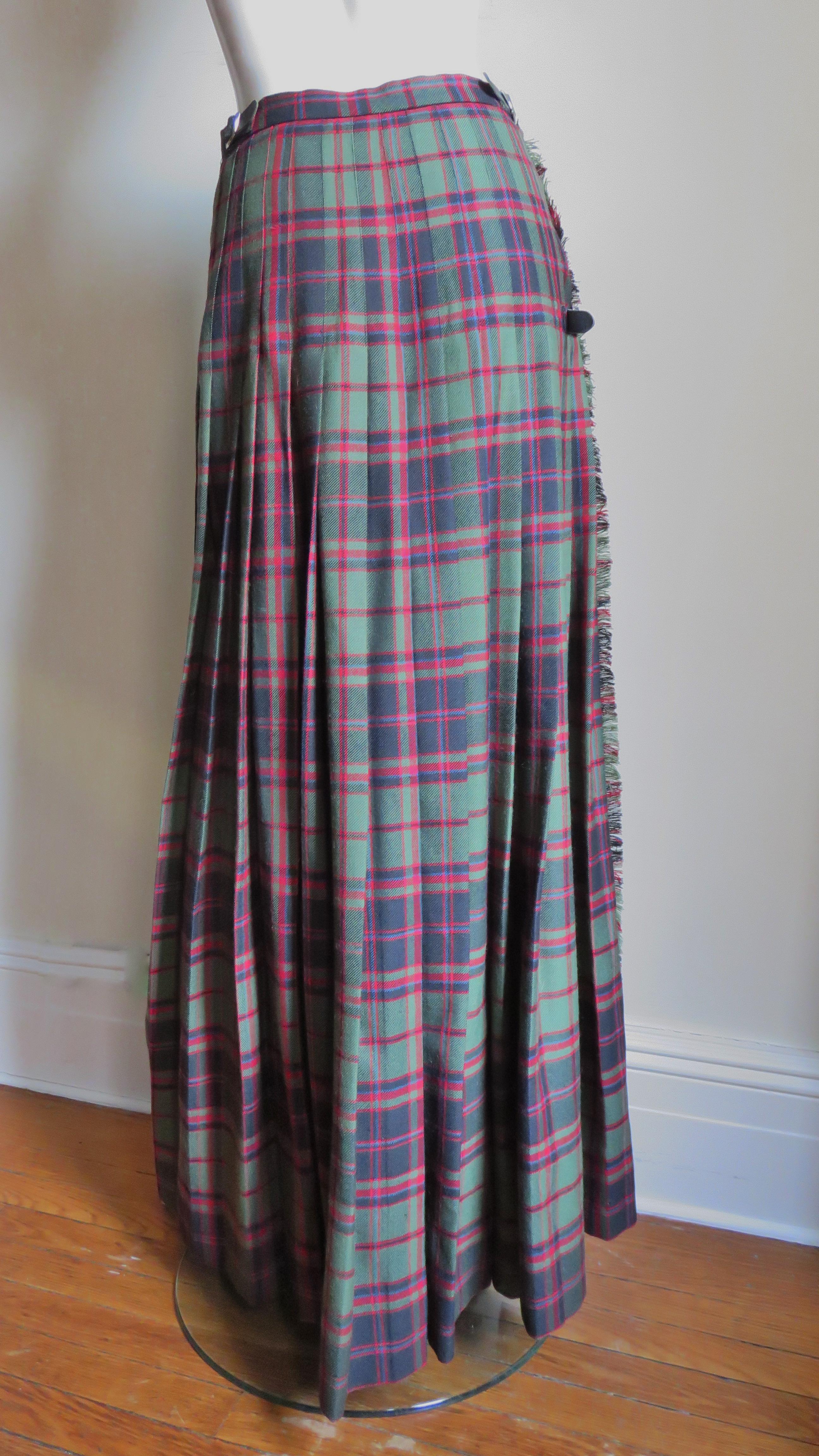 Max Kilti Skirt with Straps and Pin 1970s In Good Condition For Sale In Water Mill, NY