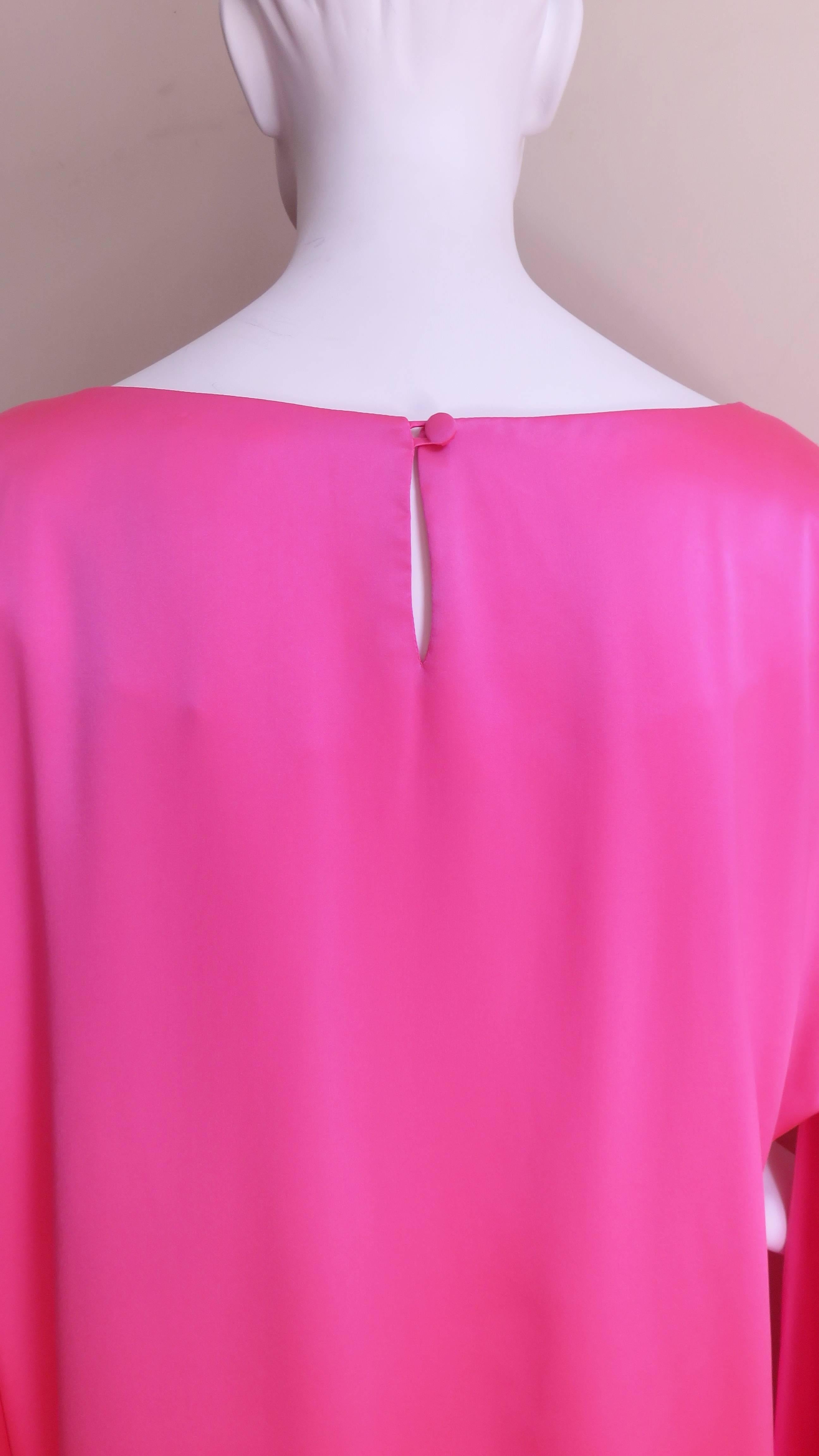 Holly Harp Barbie Pink 1970s Silk Angel Sleeve Dress For Sale 2