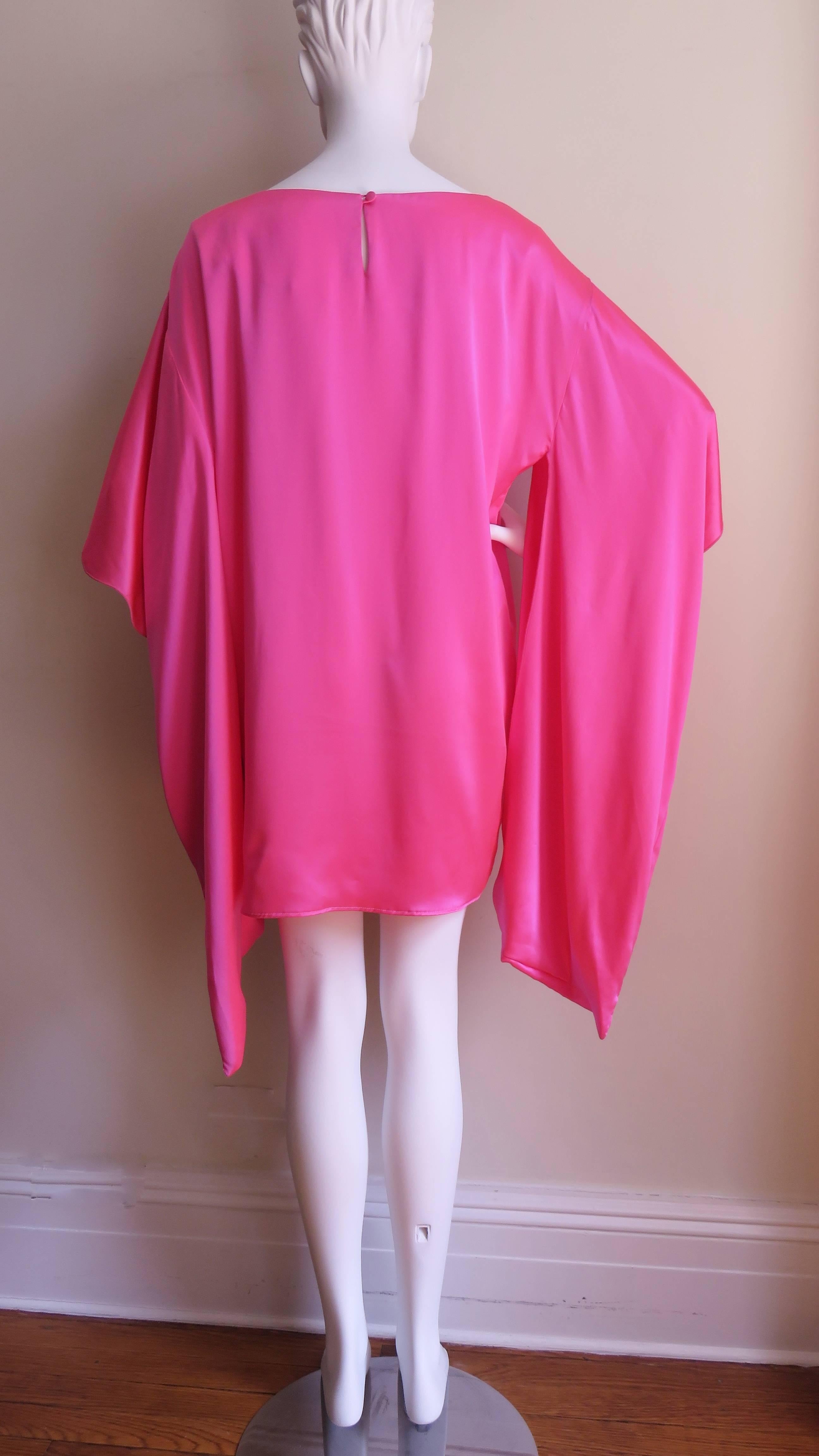 Holly Harp Barbie Pink 1970s Silk Angel Sleeve Dress For Sale 4