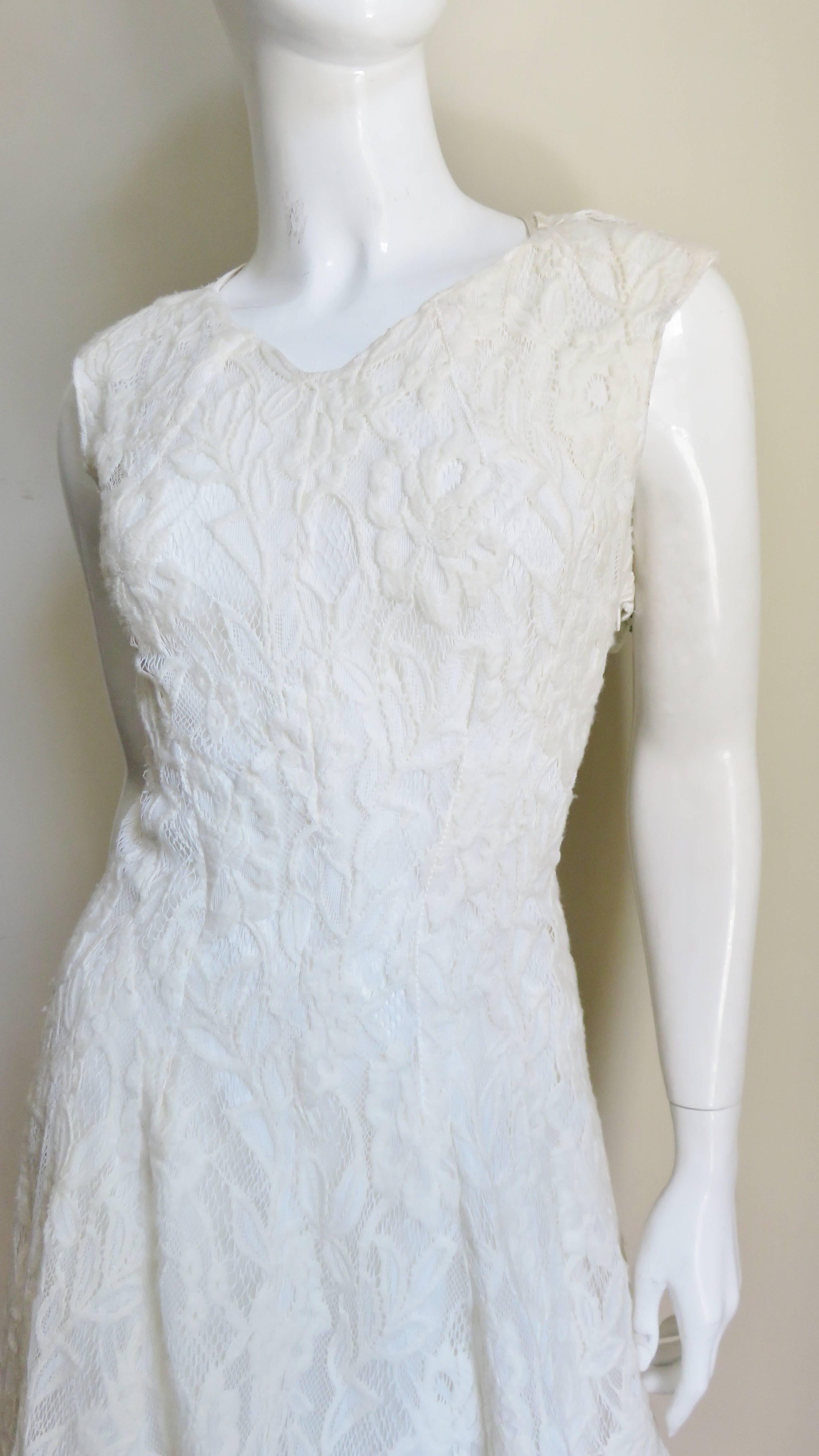 Nina Ricci Lace Dress with Cut out Back In Excellent Condition For Sale In Water Mill, NY