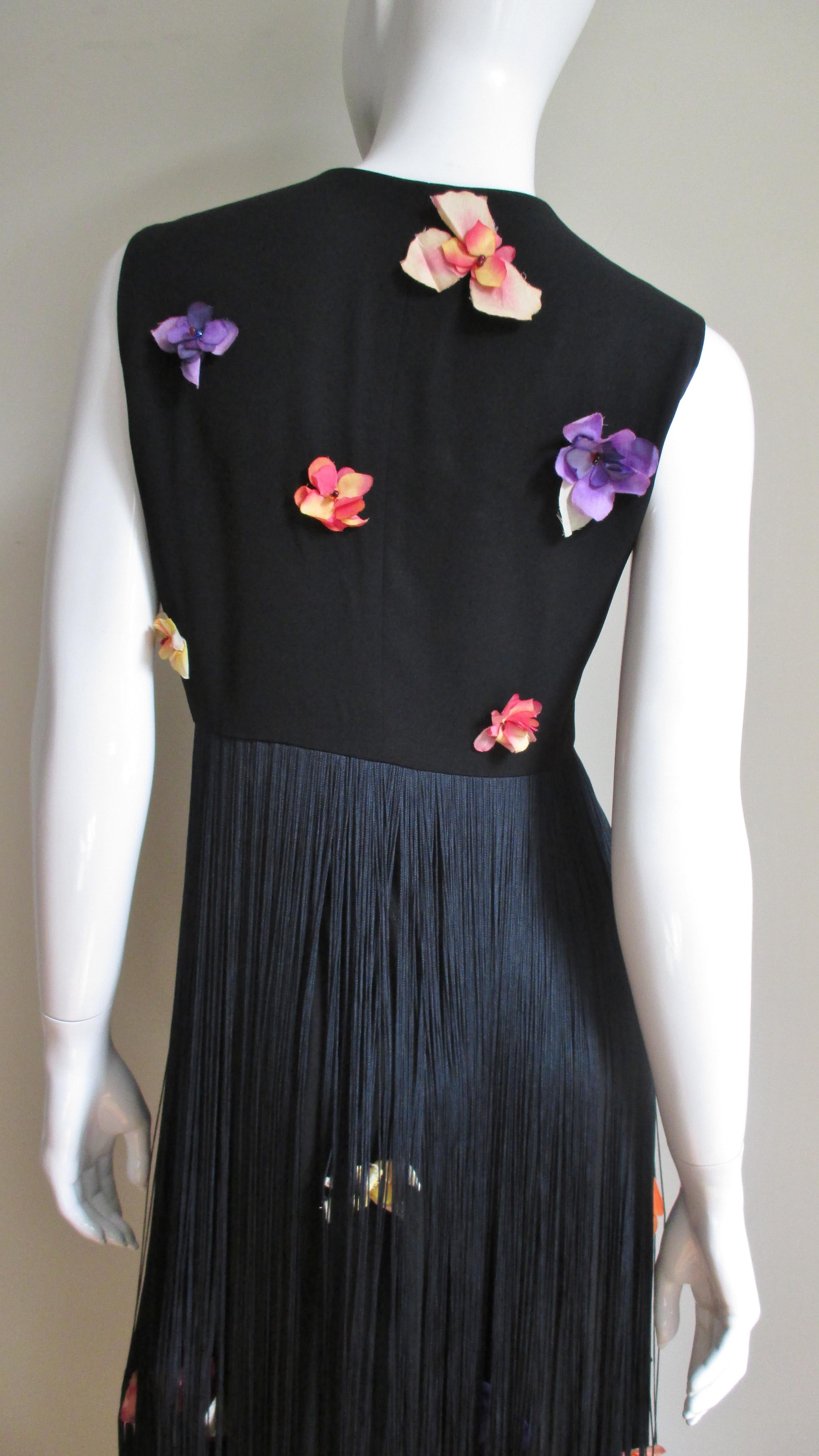 Dolce & Gabbana Hose mit Blumenapplikation und Top mit Fransenbesatz im Angebot 7
