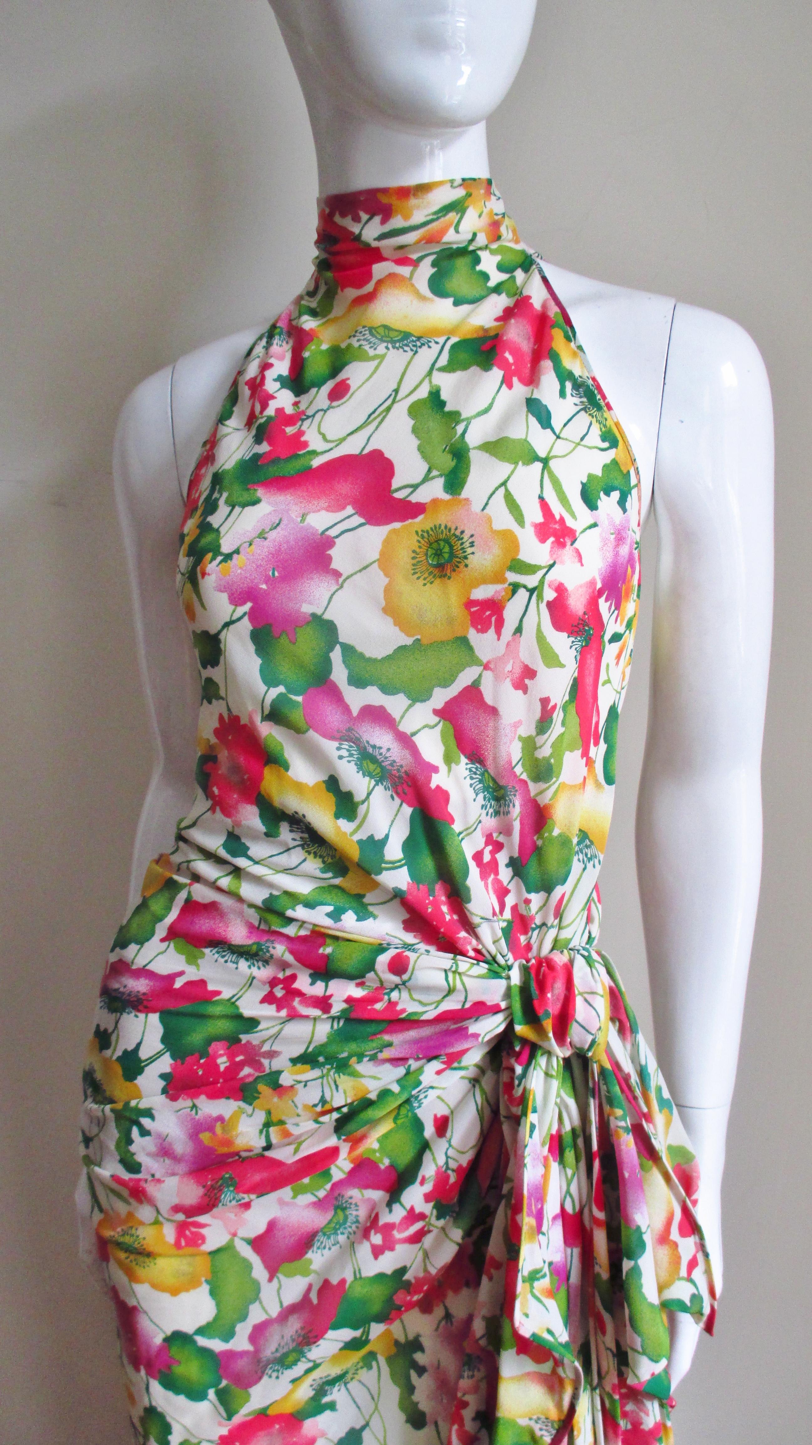 Valentino Boutique Silk Flower Gown In Excellent Condition In Water Mill, NY