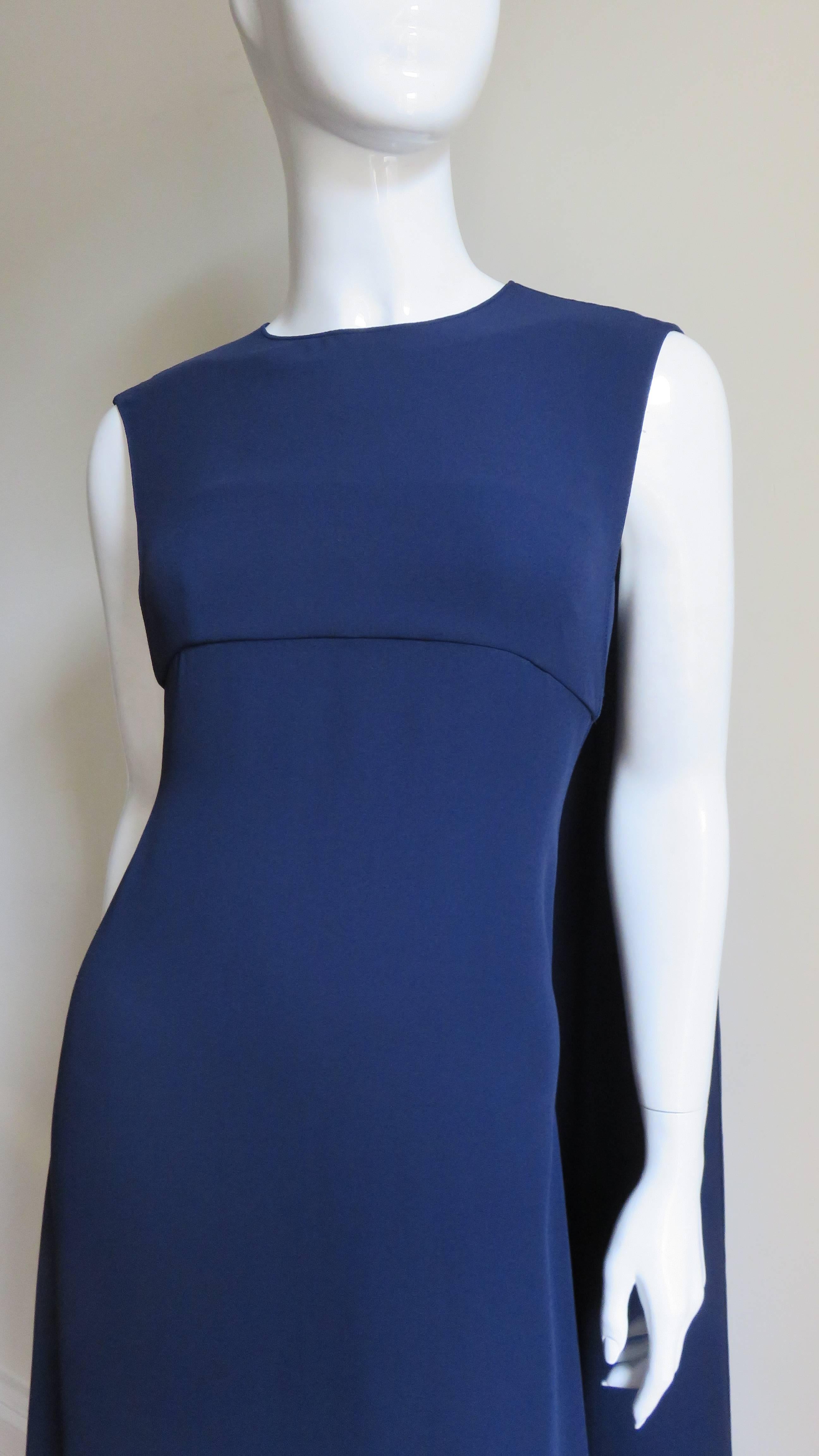 Valentino New Navy Silk Cape Dress (Violett)