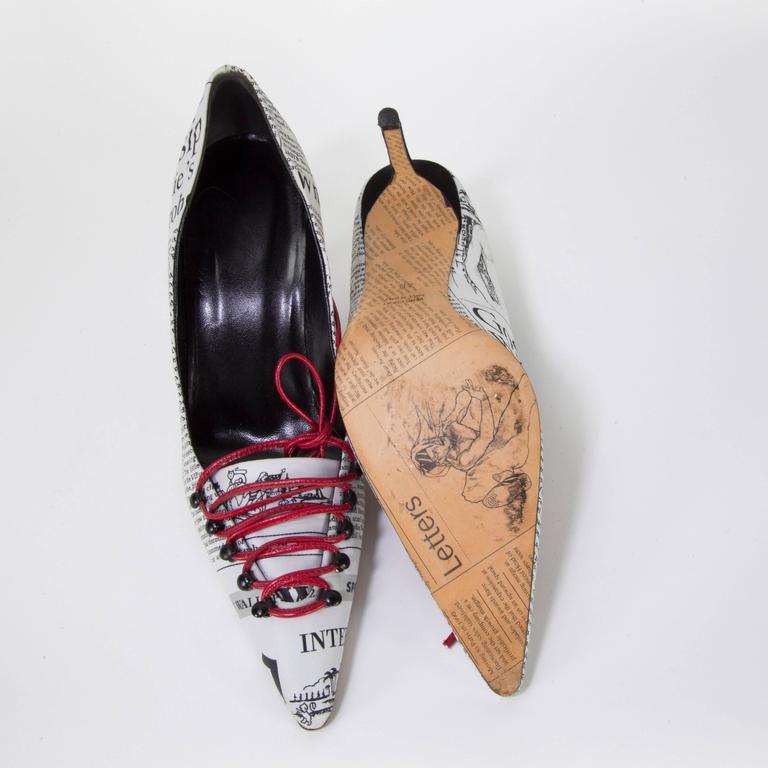 Vero Cuoio Shoes Suede Leather and Silk Magazine Newspaper Print Pumps