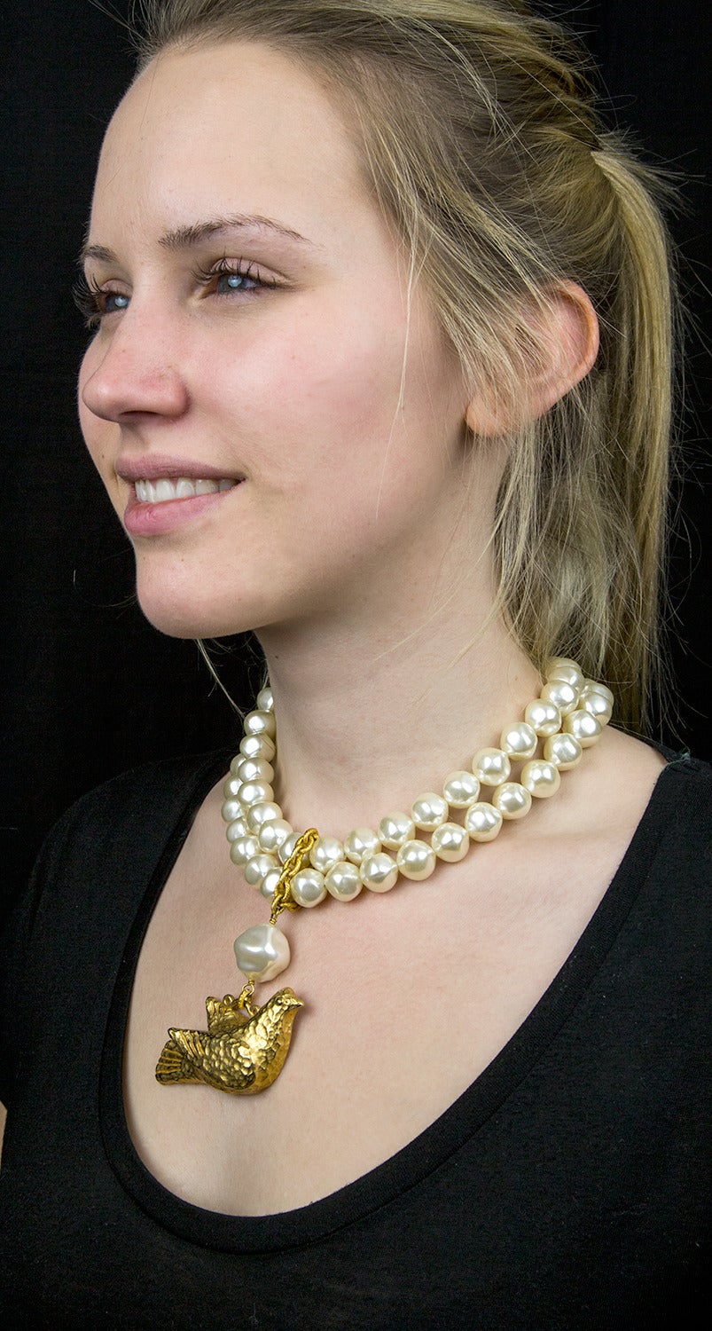 DOMINIQUE AURIENTIS Two Strand Baroque Faux Pearl Bird Pendant Necklace 1