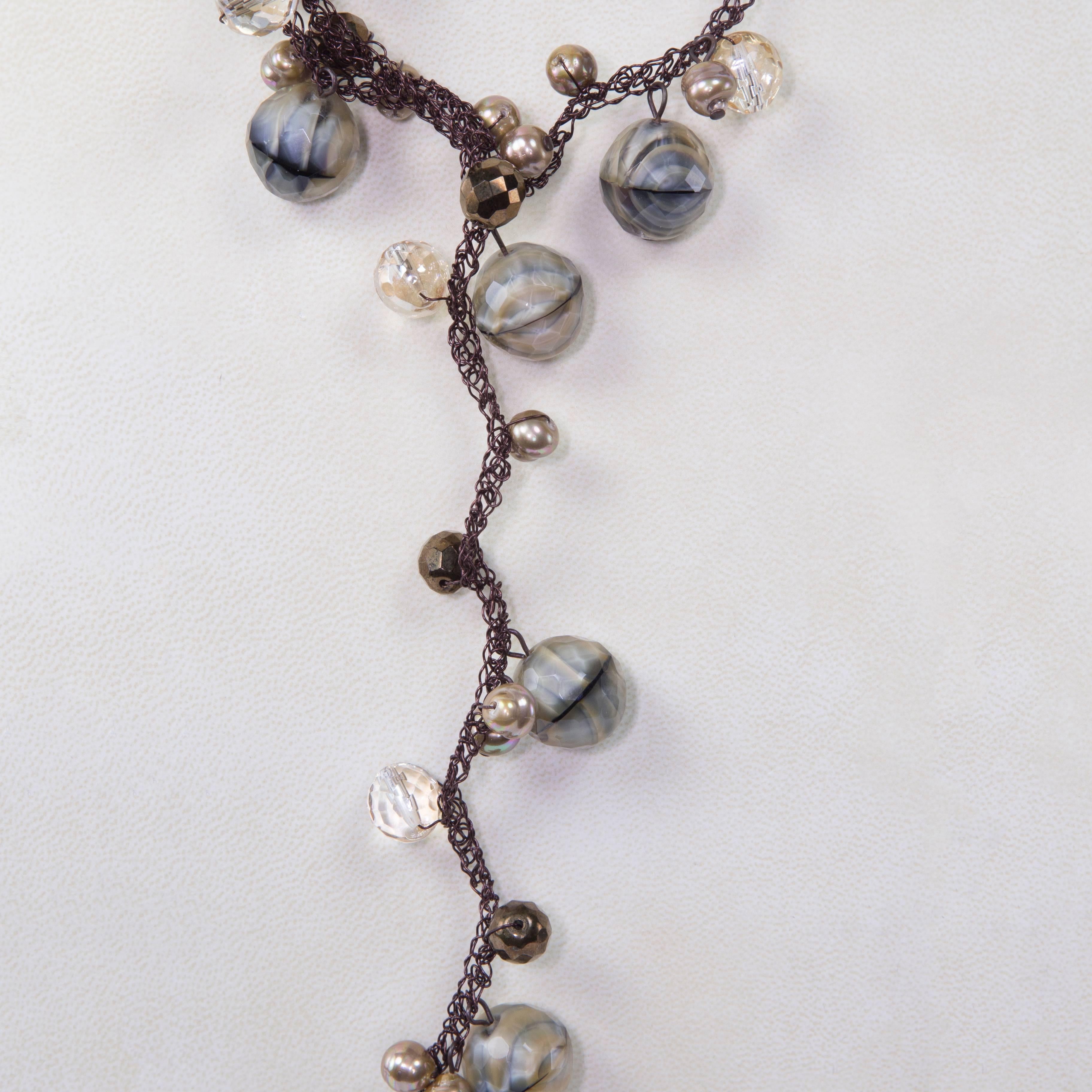 Moderniste Collier Sautoir en Agate Faux Perle Cristal Acier inoxydable Fine Estate Jewelry en vente