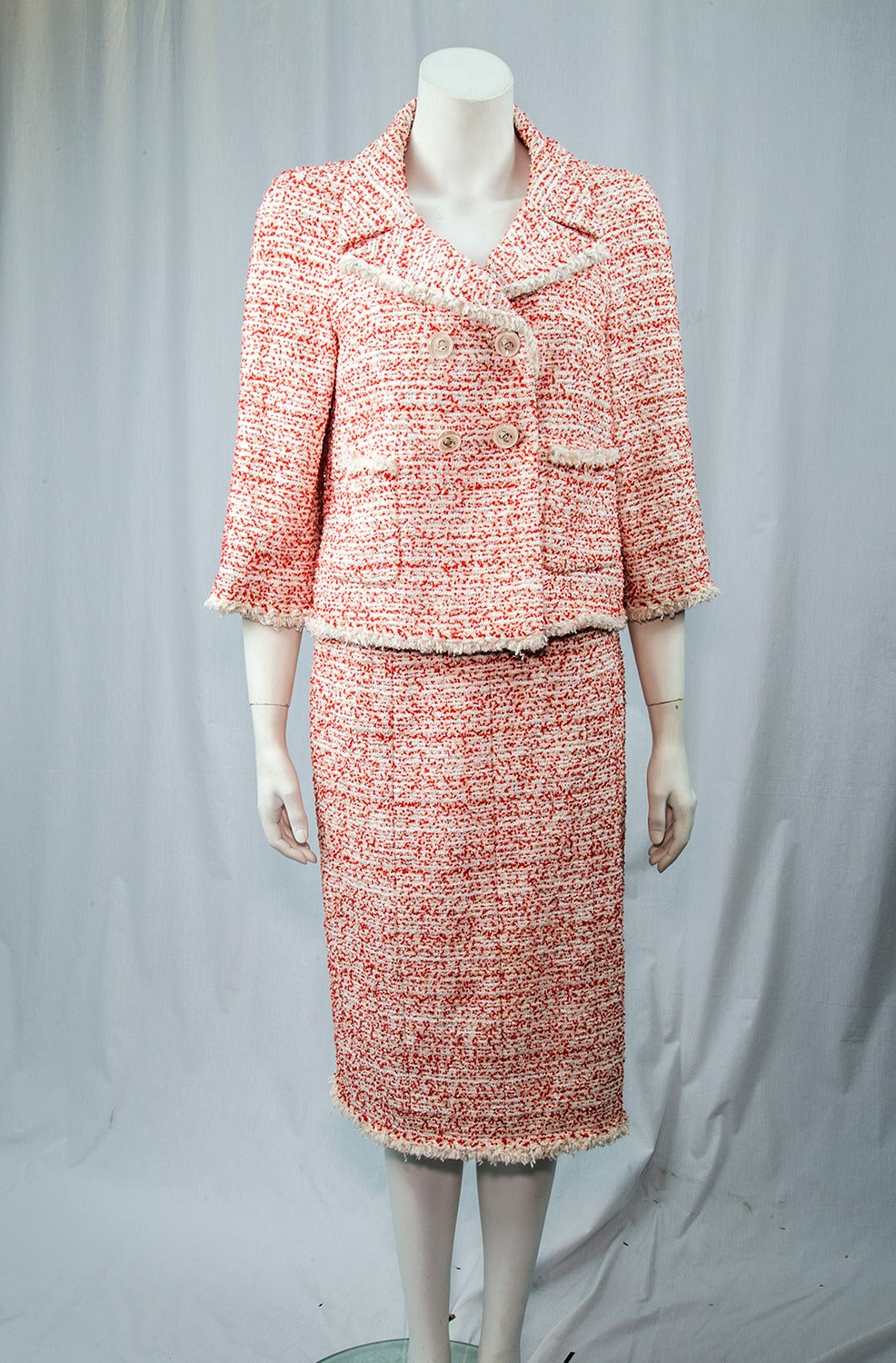Classic Chanel Beautiful Red and White Tweed Suit For Sale at 1stDibs