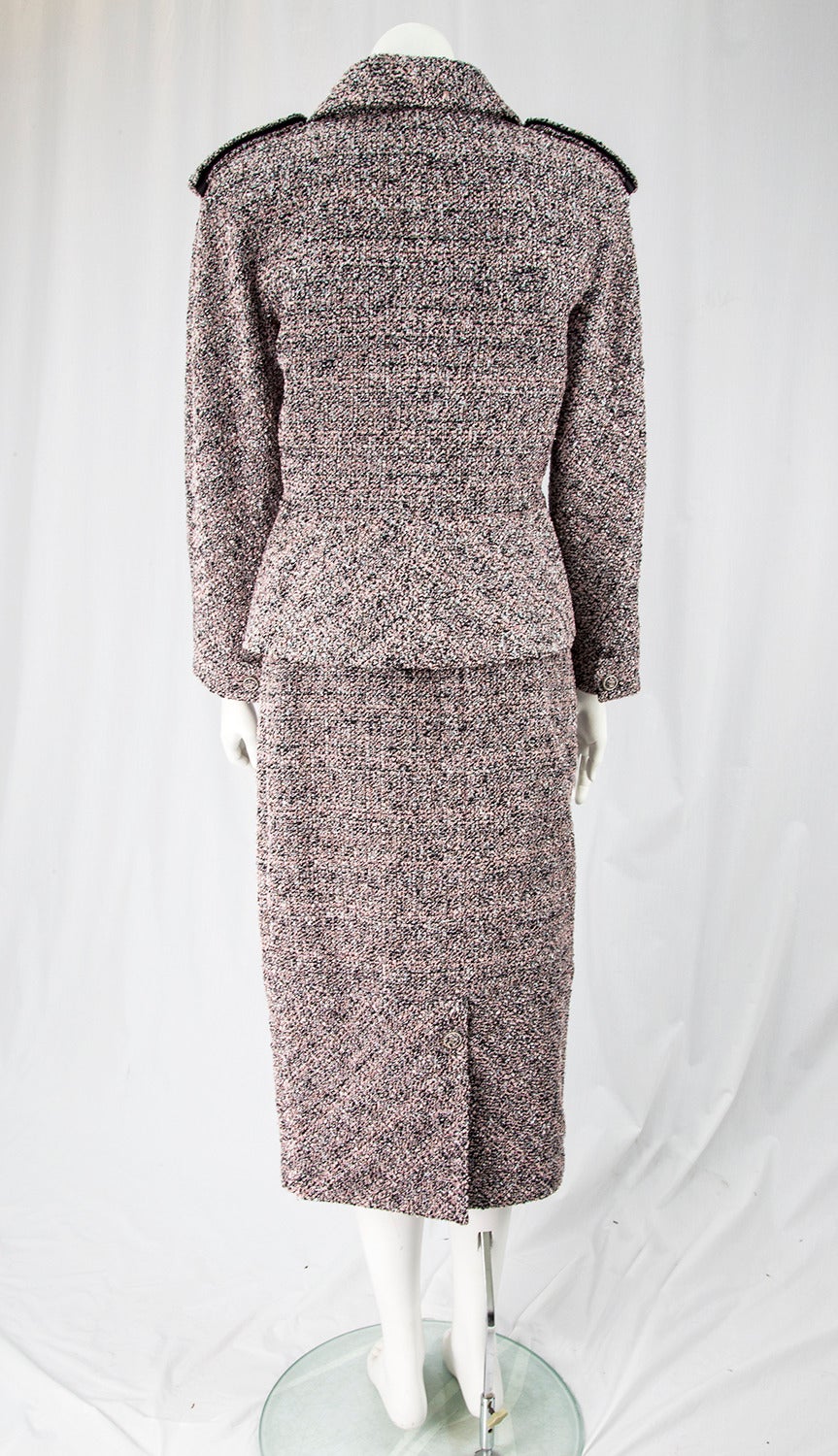 Iconic Chanel Tweed Suit In Excellent Condition In Montreal, QC