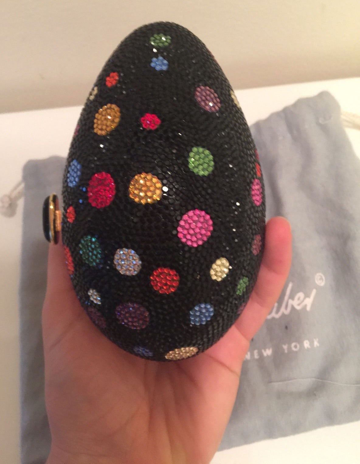 Rare Judith Leiber Swarovski Crystal Vivid Egg Minaudière Clutch In New Condition In Montreal, QC