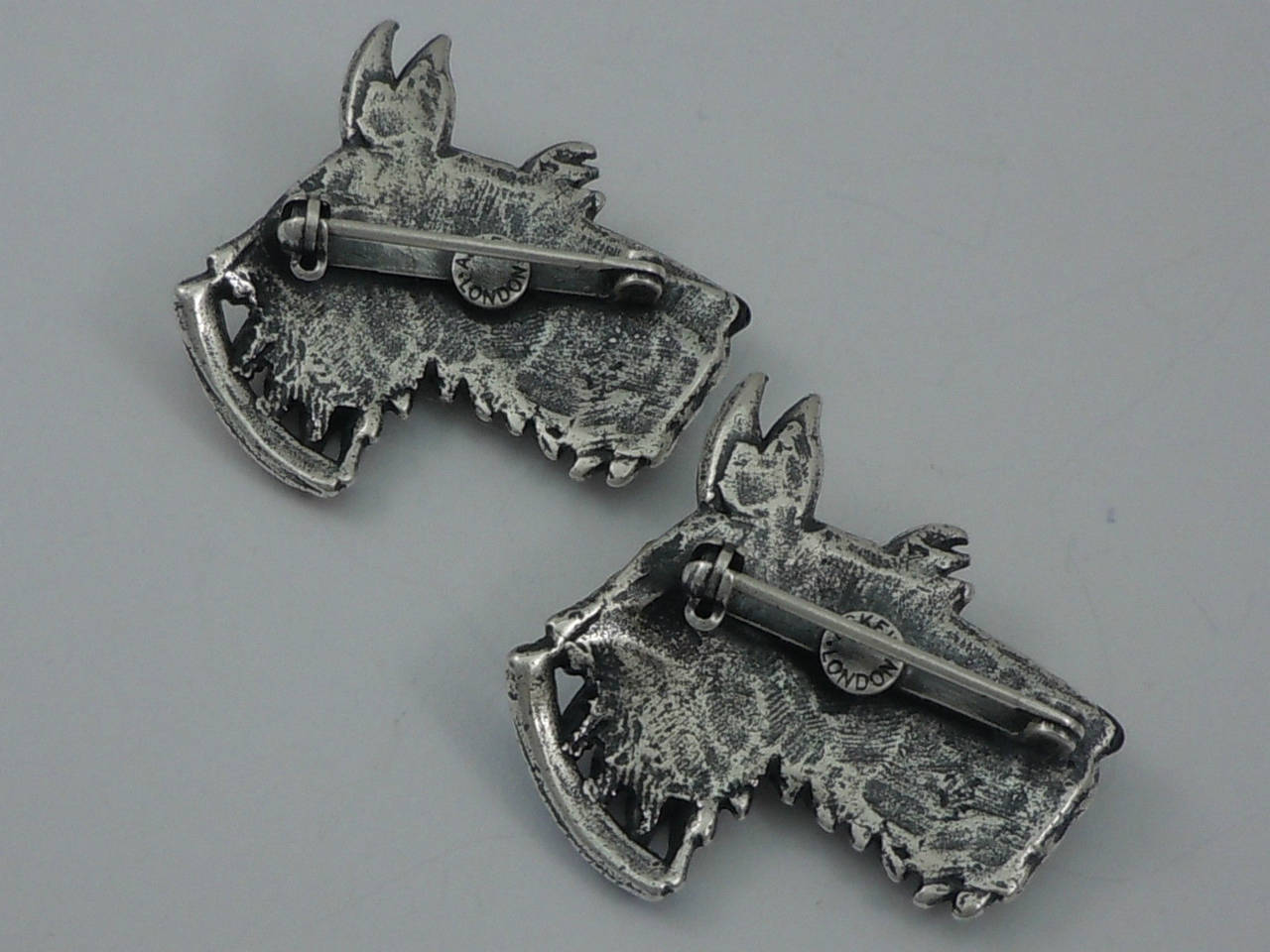 Askew London Pair of Terrier Brooch Pins In New Condition In Montreal, QC