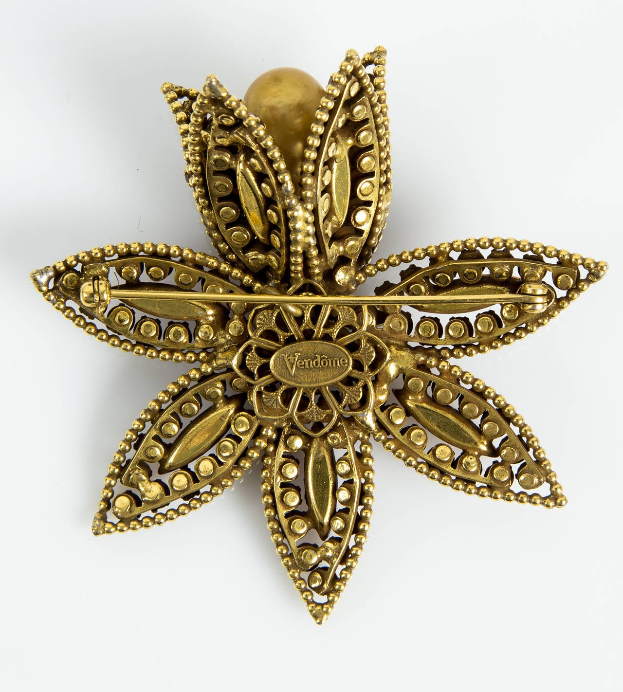 vendome brooch pin