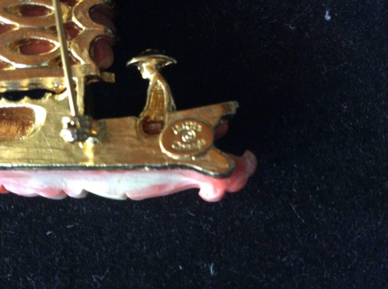 Modernist Hattie Carnegie Chinese Junk Boat Gold tone Brooch Pin