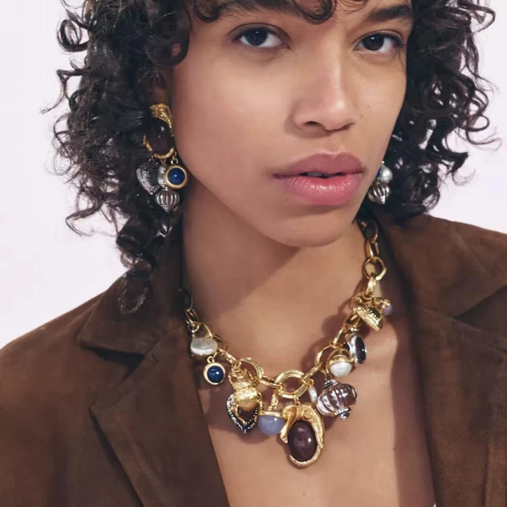 Collar Vintage Multi Charm Gold Tone Open Link en venta 2