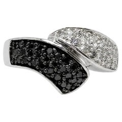 Vintage Black and White Diamond Gold Bypass Ring Fine Estate Jewelry