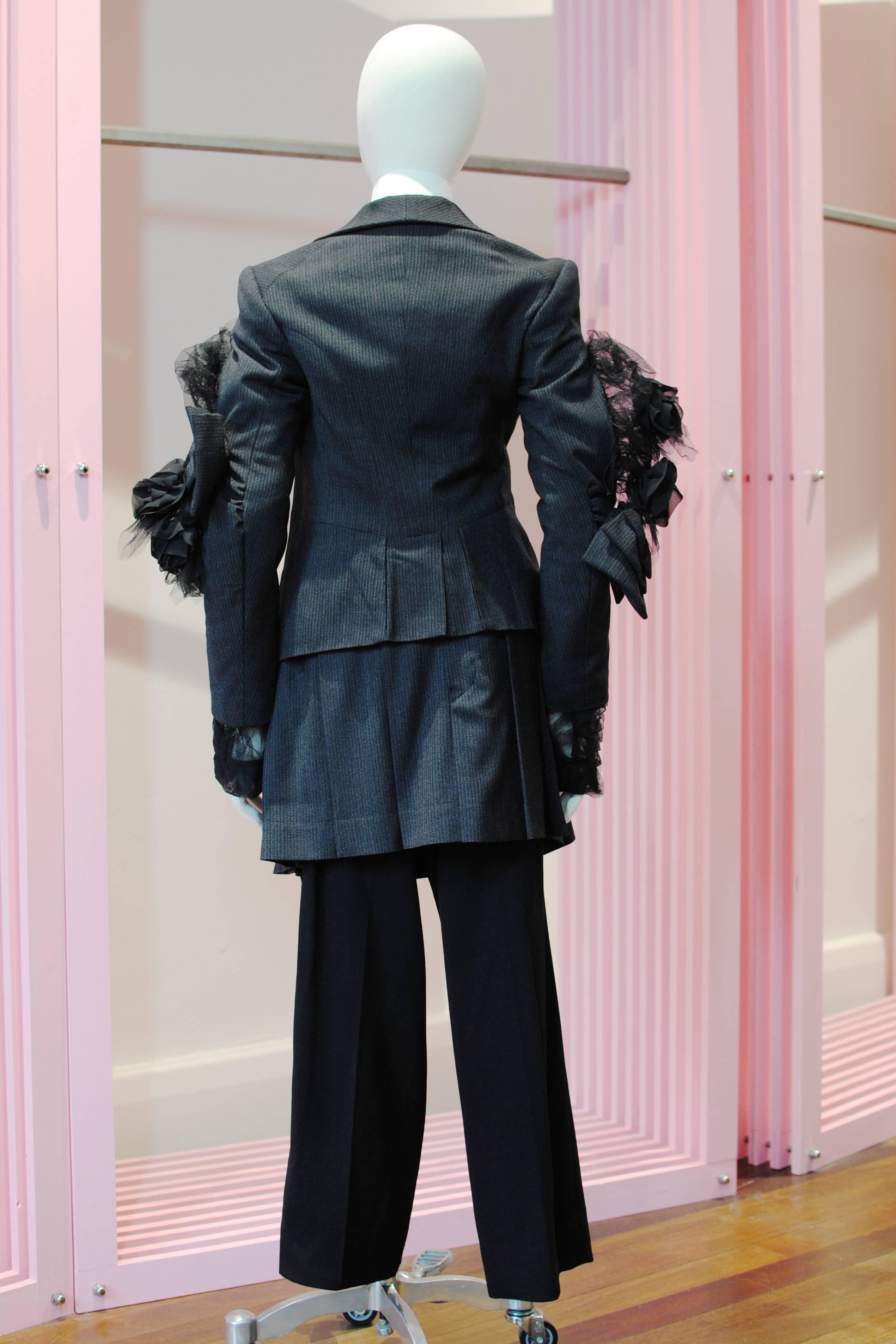 Women's 2004 COMME des GARÇONS grey and black double layered suit For Sale