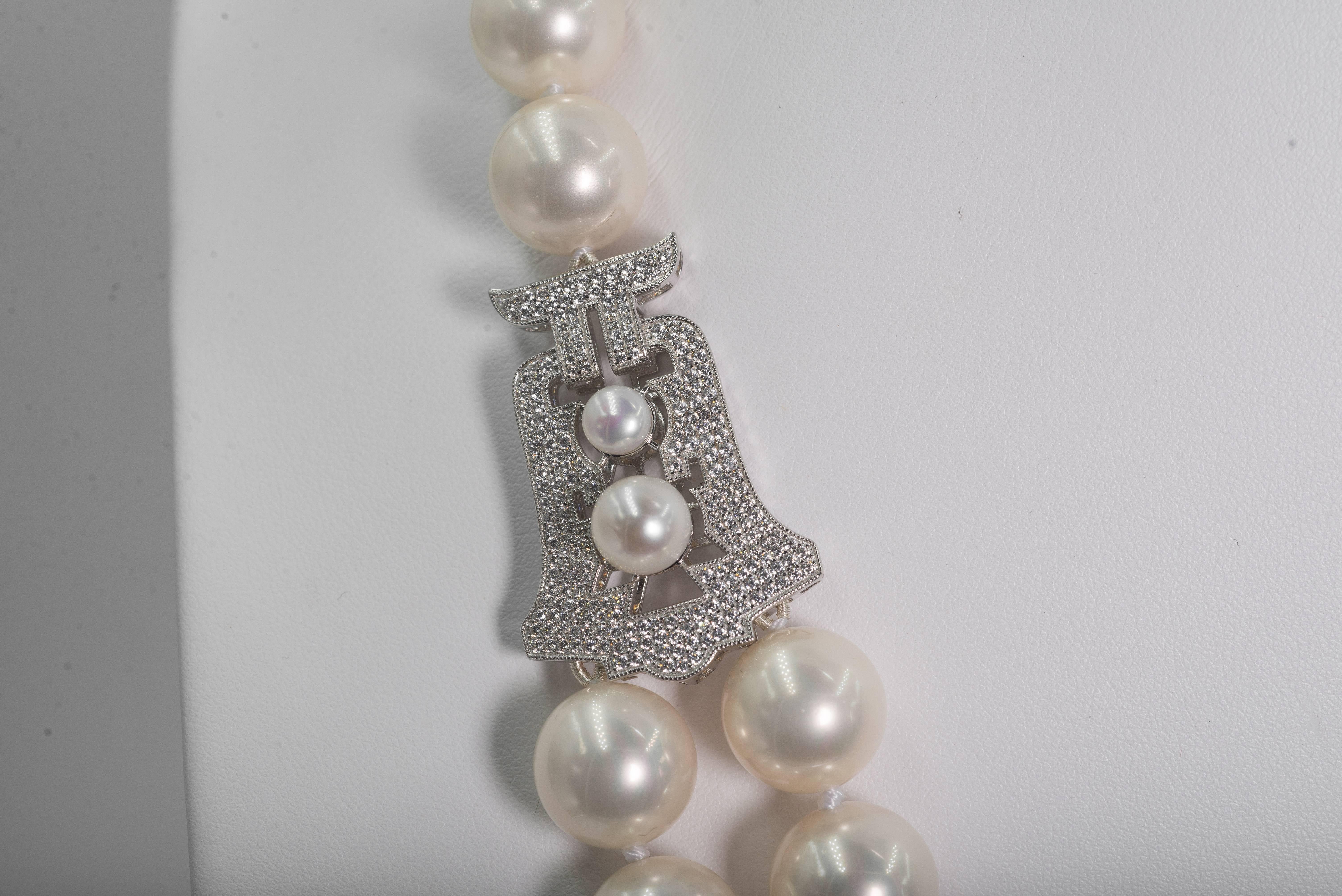 audrey hepburn pearl necklace