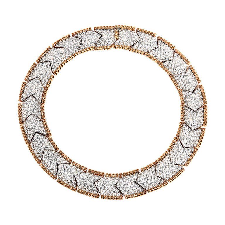 Bergdorf Goodman Vintage One of a Kind Glamorous Pave Crystal Gilt Necklace In New Condition In New York, NY