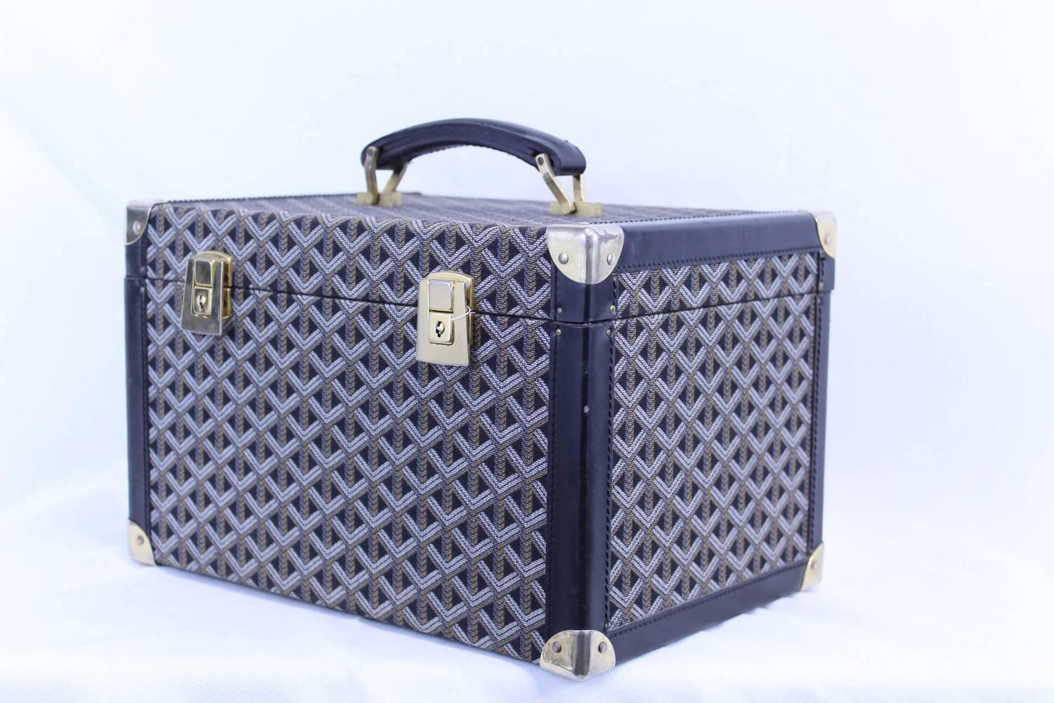 goyard vanity case price