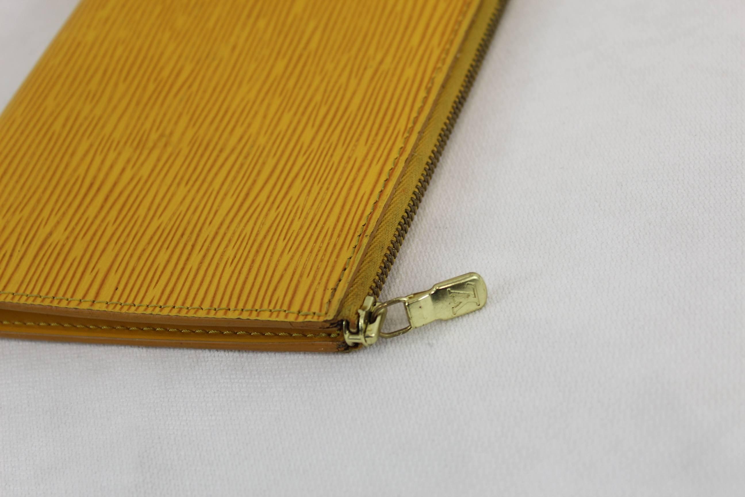 Fair condition Louis Vuitton Yellow Epi leather  Clutch 1